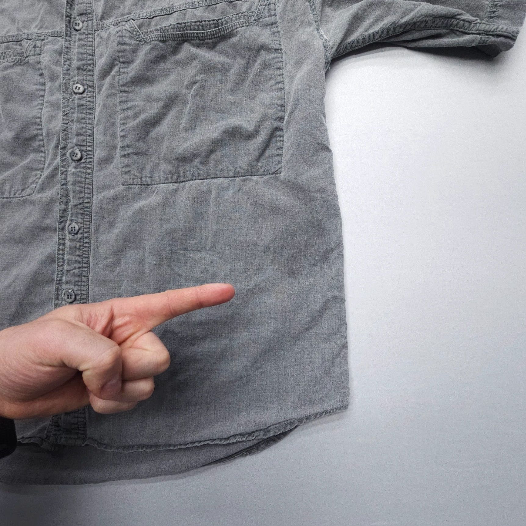 Vintage VINTAGE Page 1 Short Sleeve Button-Up Shirt Mens L Gray Cotton 90s Y2K Twill Button-Up Shirt Mens L Gray 90s Y2K Size US L / EU 52-54 / 3 - 5 Thumbnail