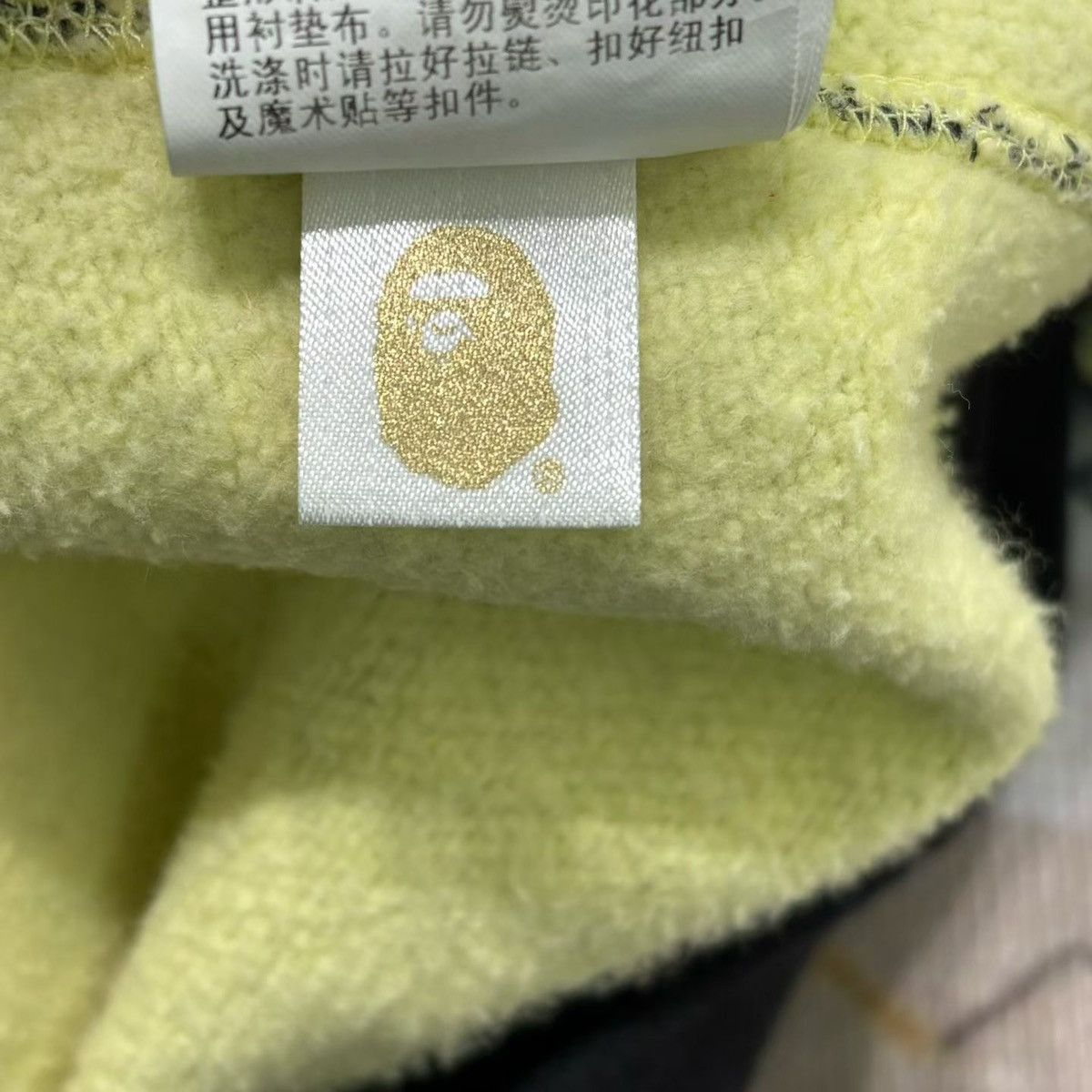 Bape CAMO SHARK FULL ZIP HOODIE Size US L / EU 52-54 / 3 - 7 Thumbnail