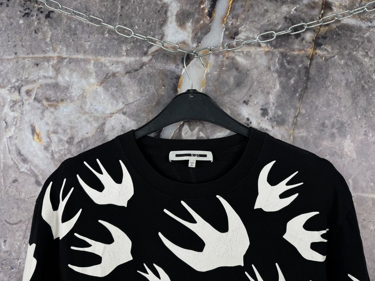 Alexander McQueen McQ Alexander McQueen Swallow Print T-Shirt Black White Size US M / EU 48-50 / 2 - 2 Thumbnail