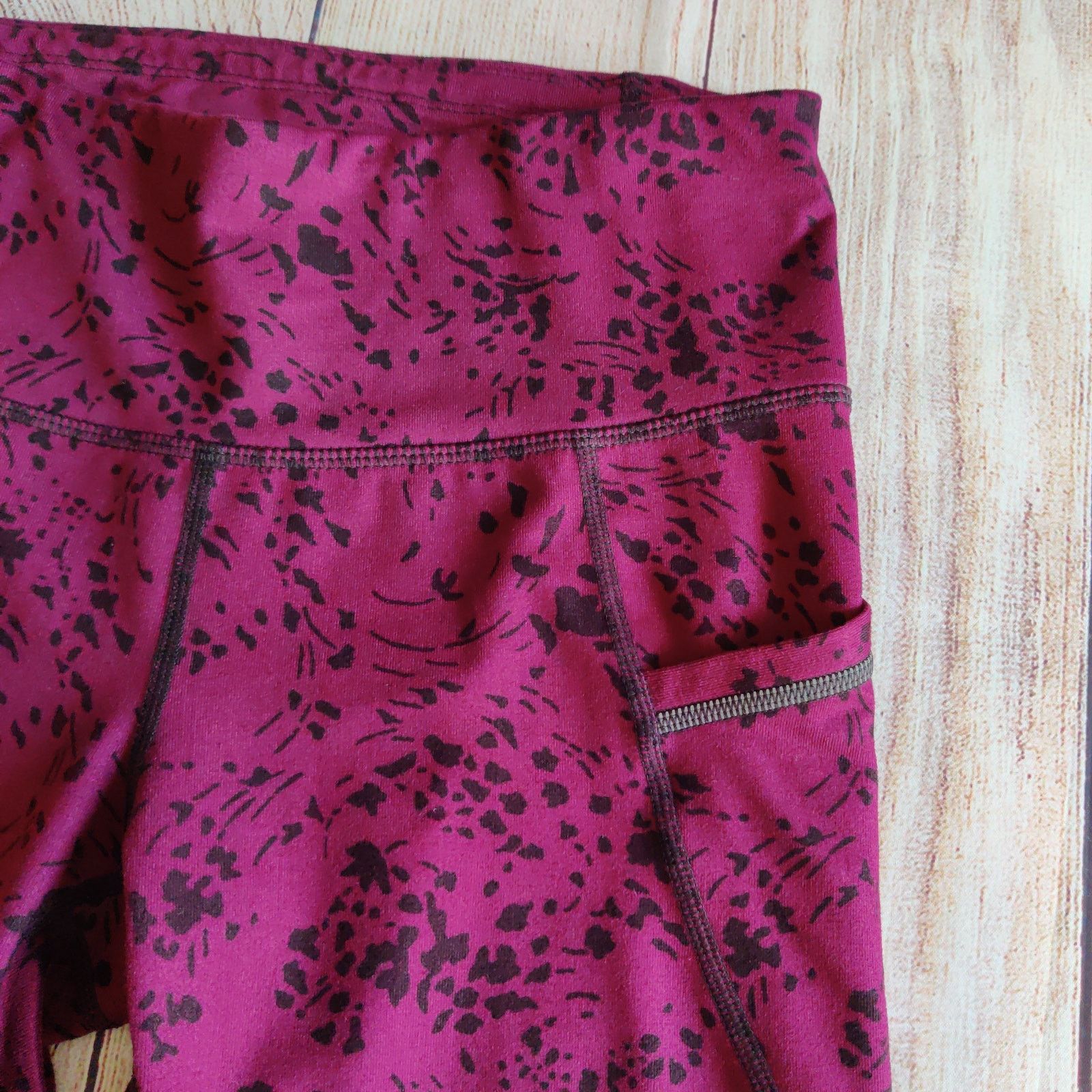 Athleta Athleta Floral Garden Relay 2.0 Capri Leggings XS Size 26" / US 2 / IT 38 - 8 Thumbnail