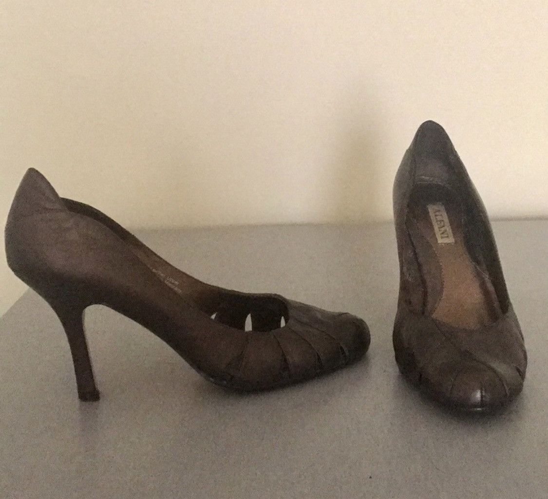 Alfani ALFANI BRONZED LEATHER CUT OUT HEELS Size US 6 / IT 36 - 4 Thumbnail