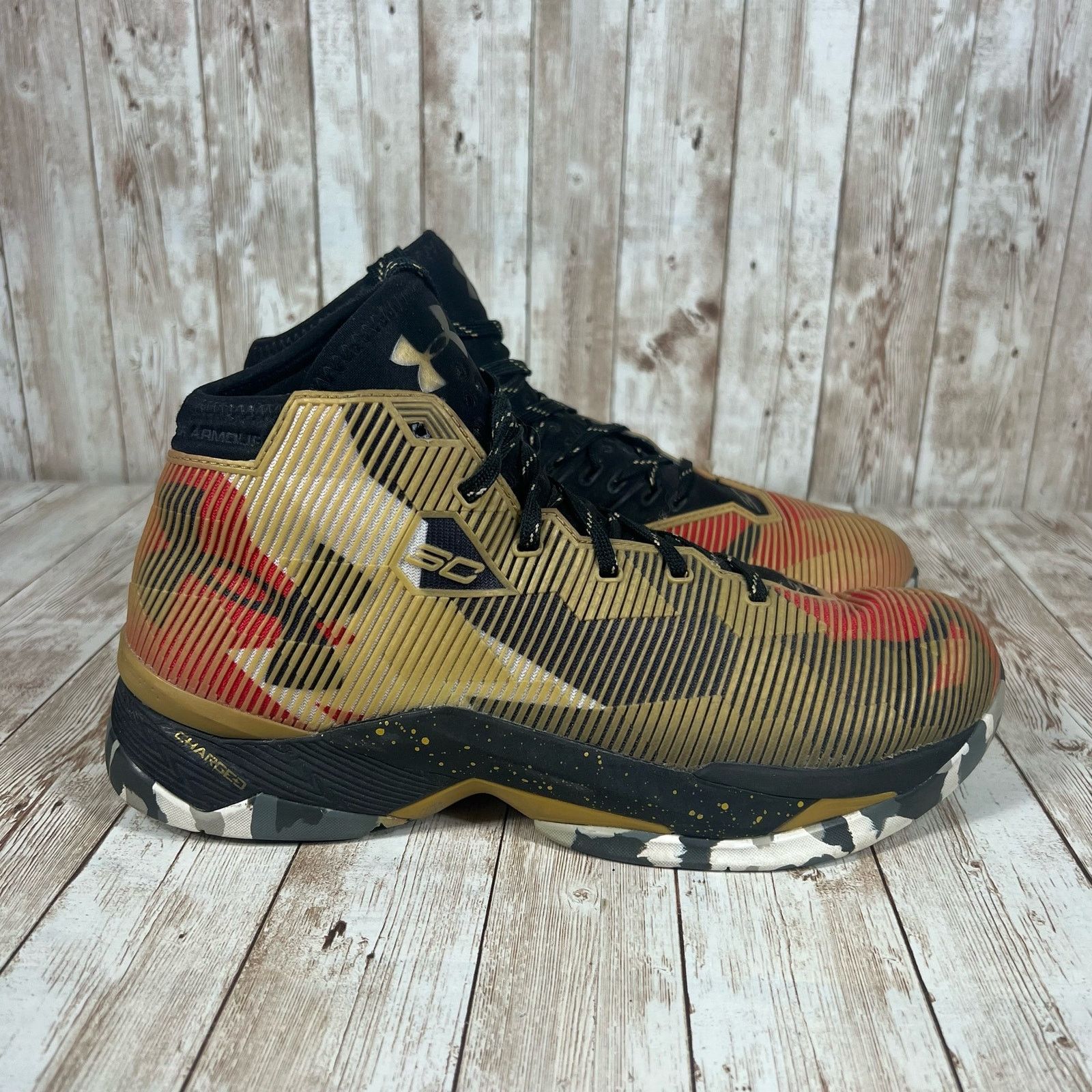 Under armour curry 2.5 gold men sales