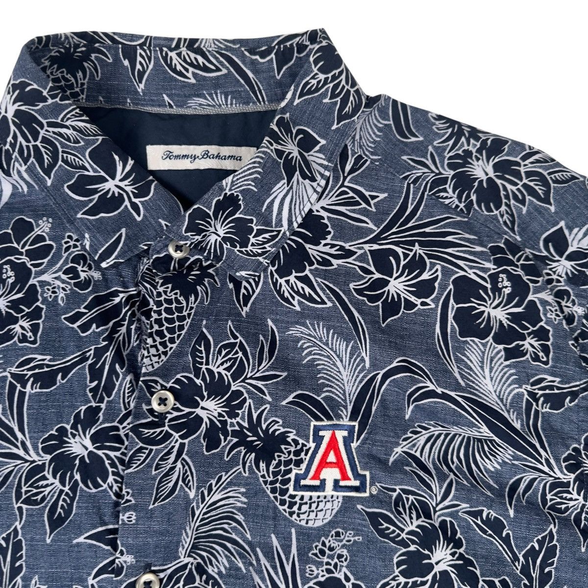 Tommy Bahama Tommy Bahama Arizona Wildcats Collegiate Game Day Camp Shirt Size US XL / EU 56 / 4 - 3 Thumbnail