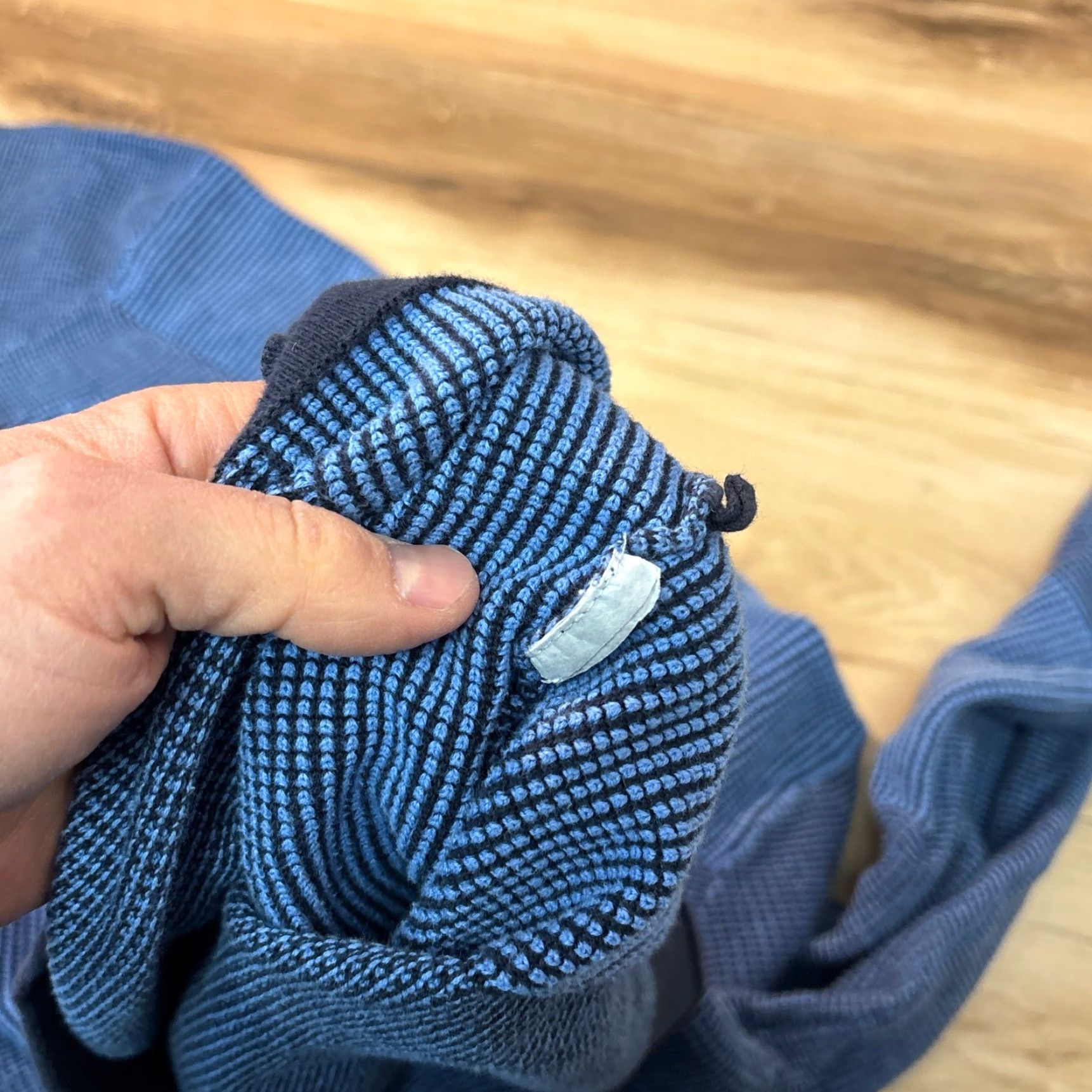 Armani Exchange Armani Exchange Mens XL Blue Waffle-Knit Crewneck Sweater Geometric Knit Logo Casual Pullover Used for Travel, Fall, Winter, Spring Womens? Size US XL / EU 56 / 4 - 6 Thumbnail