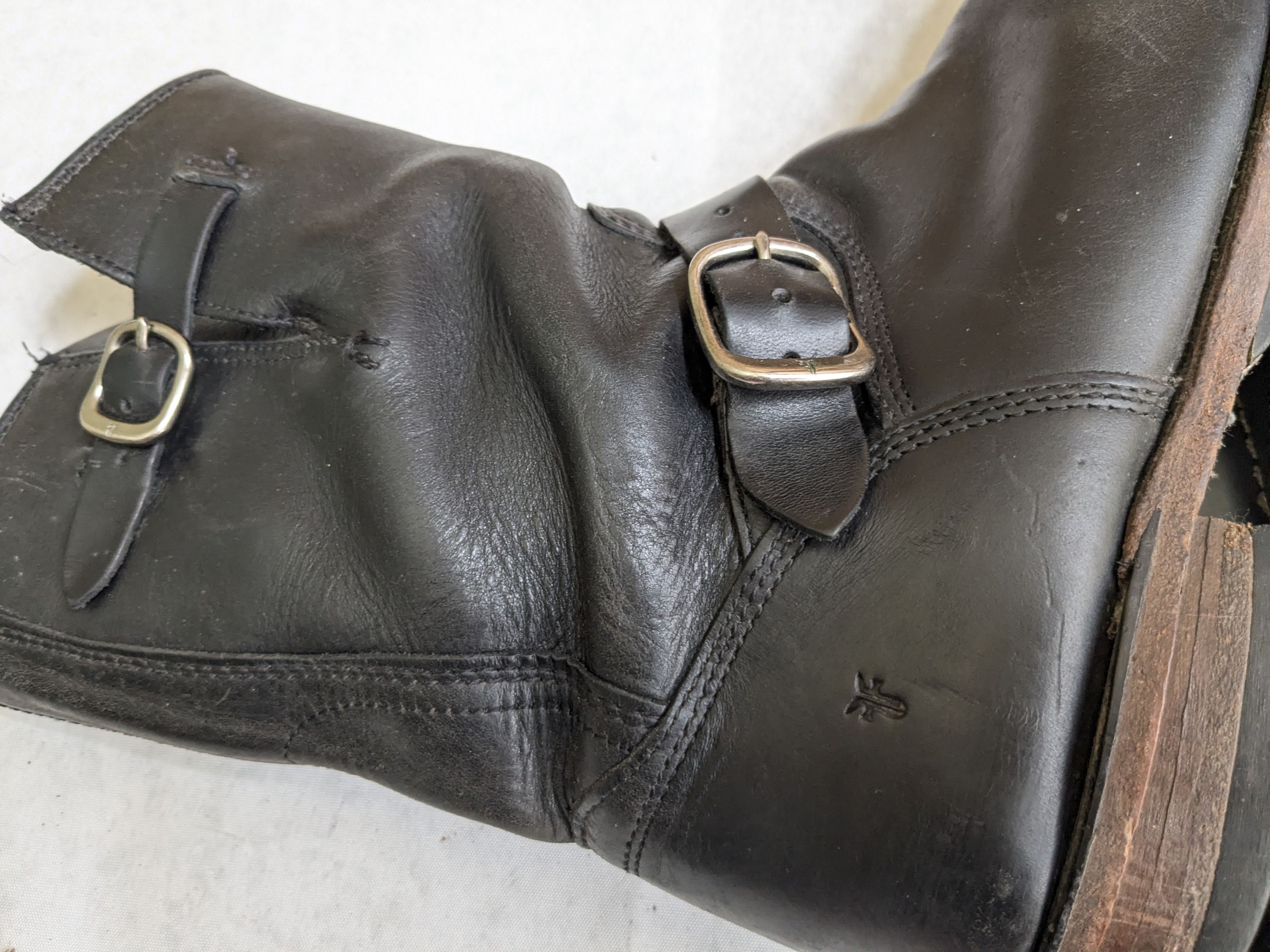 Frye Frye Engineer Boots Black Leather 10 M Leather Buckle Size US 10 / EU 43 - 11 Thumbnail