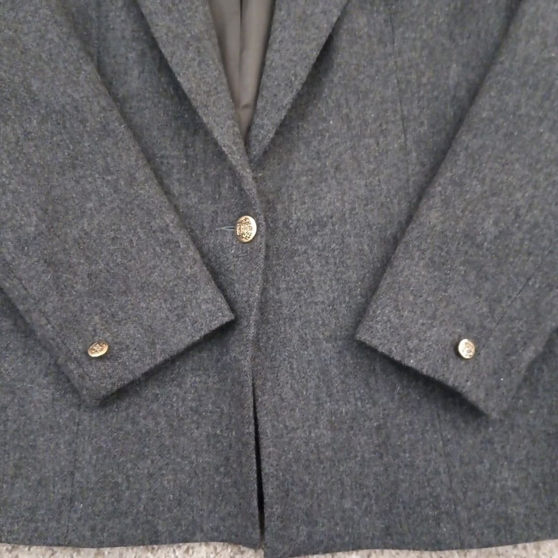Vintage VINTAGE Dumas Blazer Women Petite Size 12 Gray Wool Single-Breasted One-Button Notch Lapel Womens Size XL / US 12-14 / IT 48-50 - 4 Thumbnail