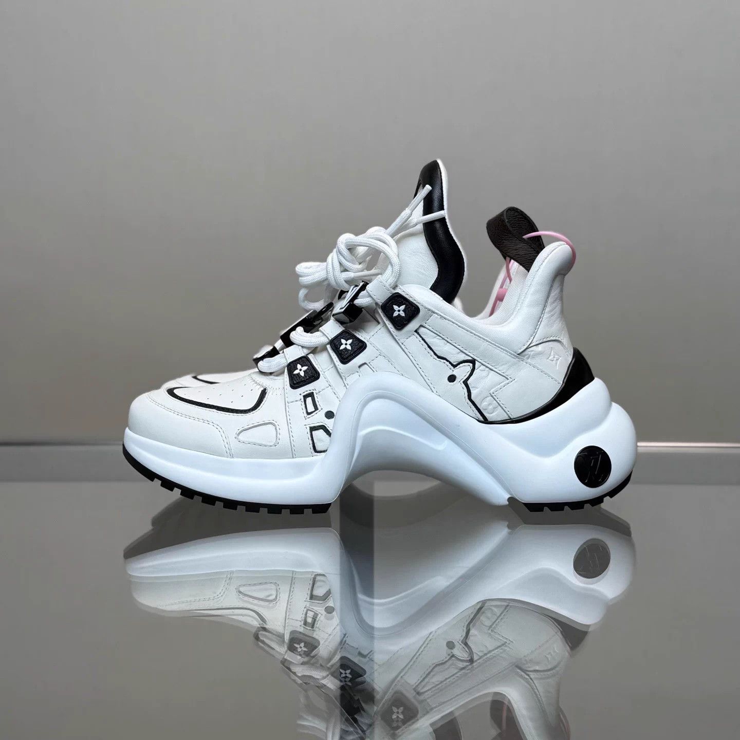 Louis Vuitton LV Archlight 25 Panda Dad Shoe 37 DM1621 Size US 6 / IT 36 - 5 Thumbnail