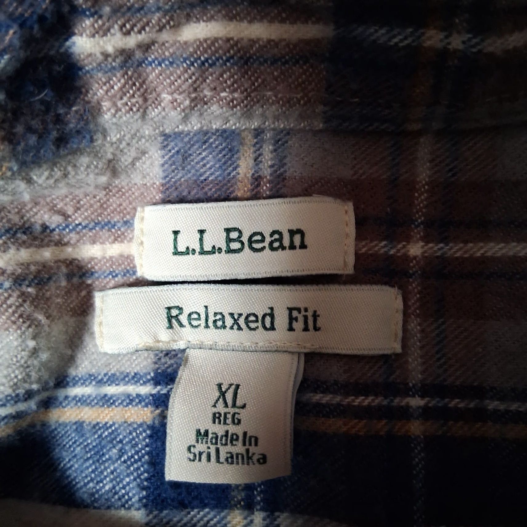 Vintage VINTAGE LL Bean Flannel Shirt Men XL Blue Tan Scotch Plaid Tartan Classic 508276 Size US XL / EU 56 / 4 - 7 Thumbnail