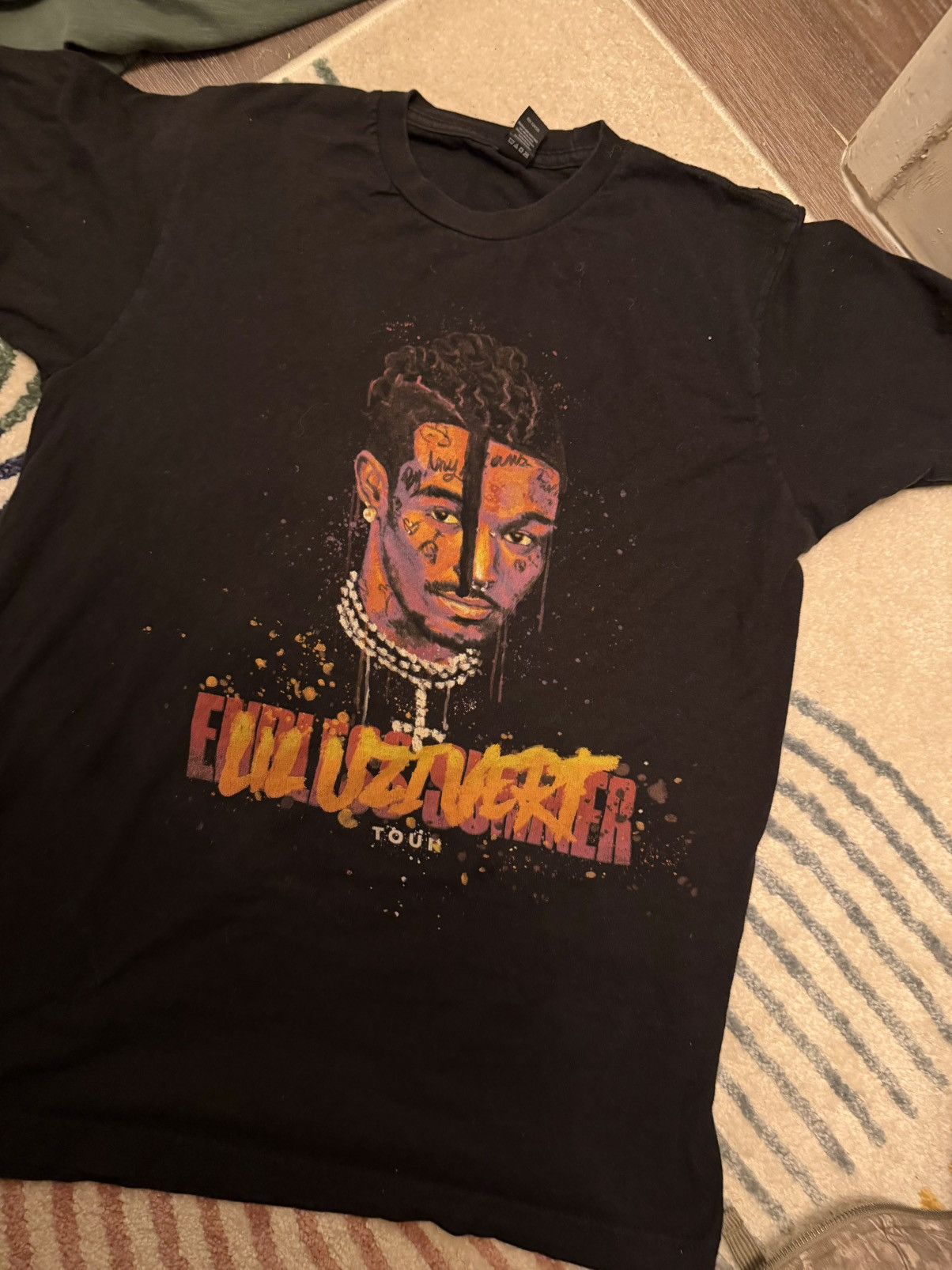 Urban Outfitters Lil Uzi Vert Vintage Urbanoutfitters exclusive tee sz M Size US M / EU 48-50 / 2 - 2 Thumbnail