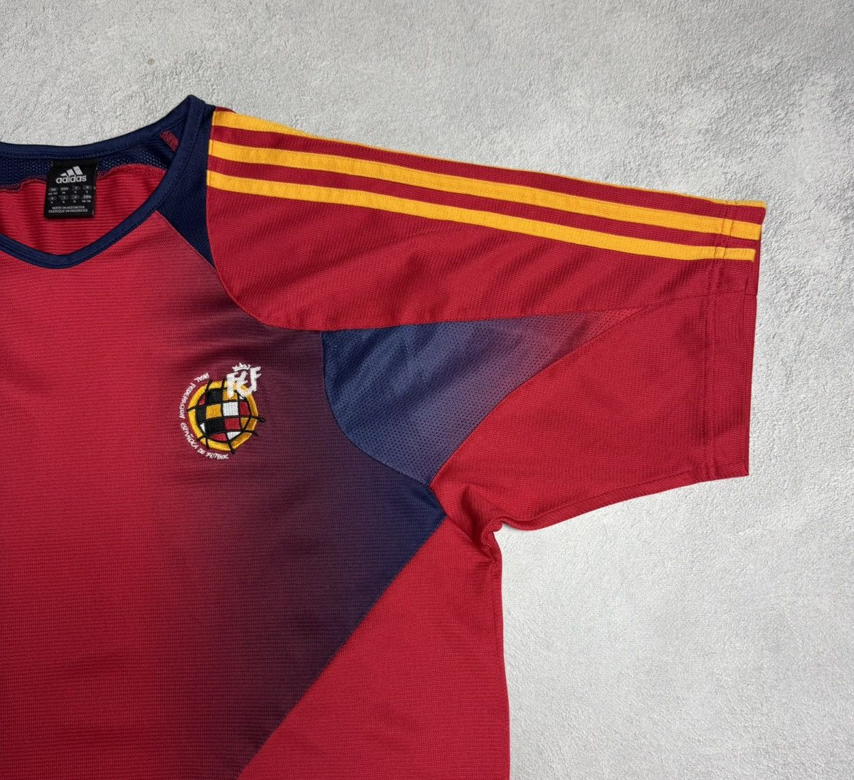 Adidas Spain 2003 2004 2005 Training Shirt Soccer Jersey Adidas Size US M / EU 48-50 / 2 - 6 Thumbnail