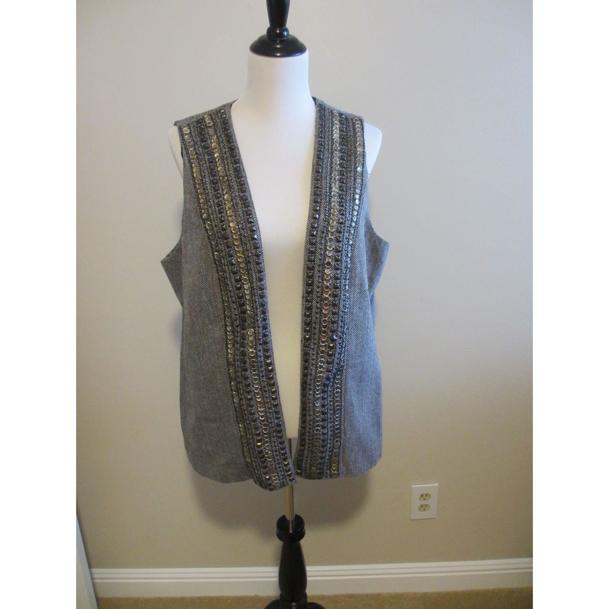Chicos Chicos Travelers Gray Beaded Embellished Open Front Vest Siz Size M / US 6-8 / IT 42-44 - 1 Thumbnail