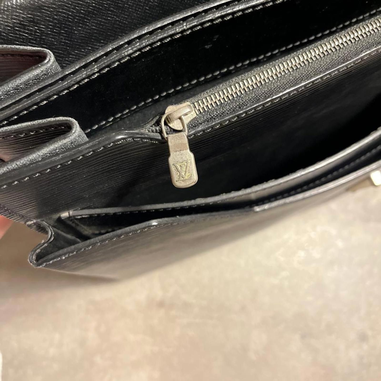 Louis Vuitton Louis Vuitton - Epi Leather Briefcase Black Size ONE SIZE - 4 Thumbnail