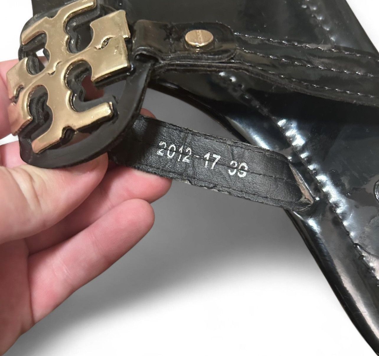 Tory Burch Tony Burch Black Sandals with Gold Logo Size US 8.5 / IT 38.5 - 2 Thumbnail
