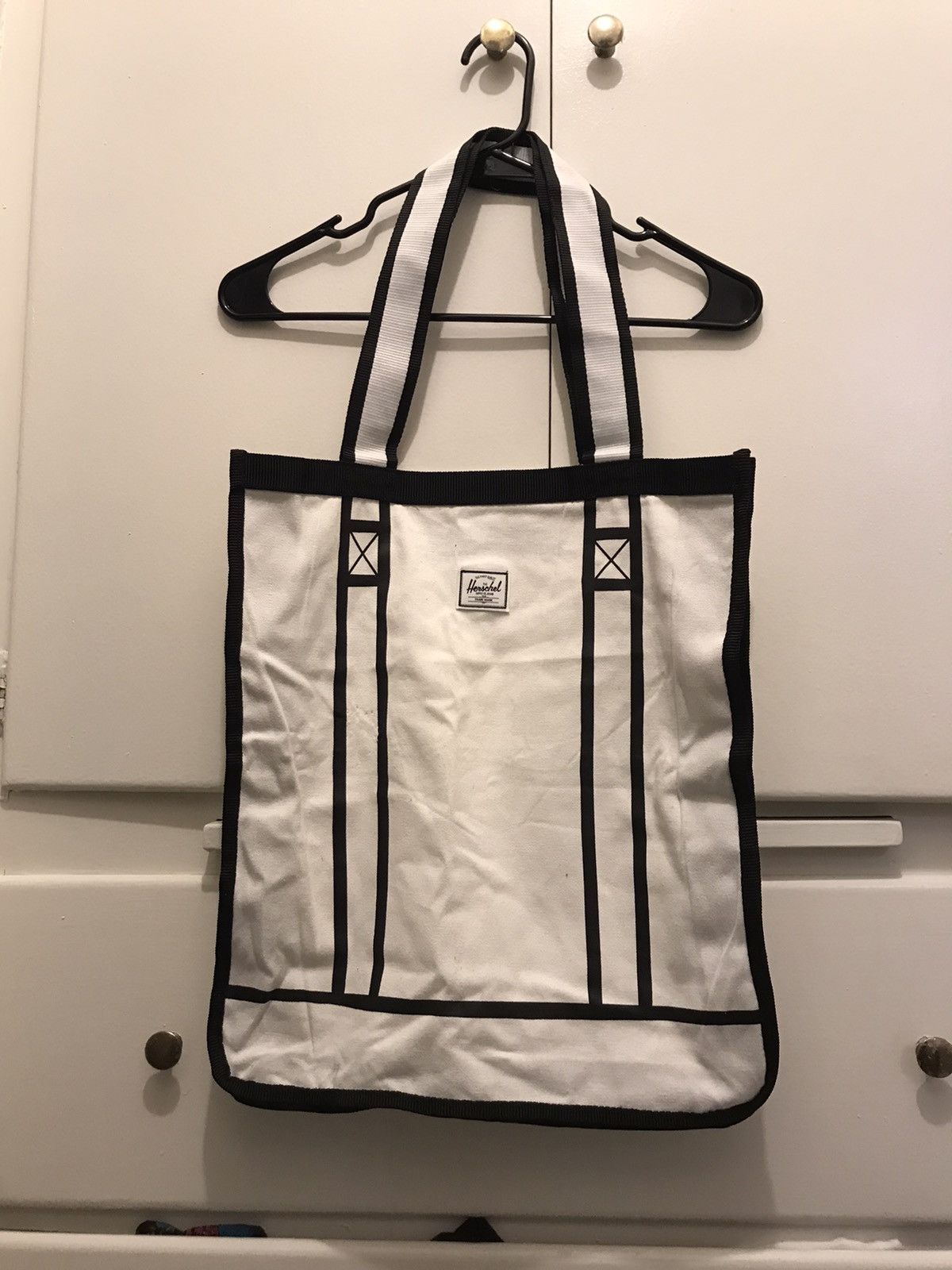 Herschel Supply Co. × Joshua Vides Joshua Vides x Herschel Tote Size ONE SIZE - 1 Thumbnail