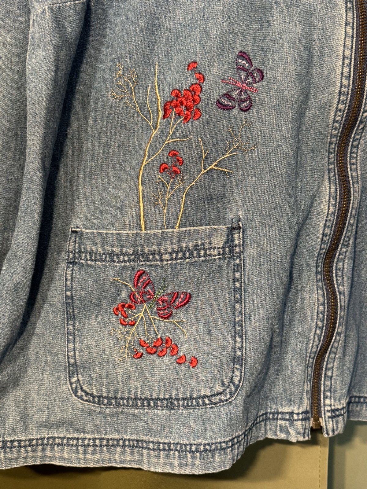 Other Embroidered jean jacket Size US XXL / EU 58 / 5 - 8 Thumbnail