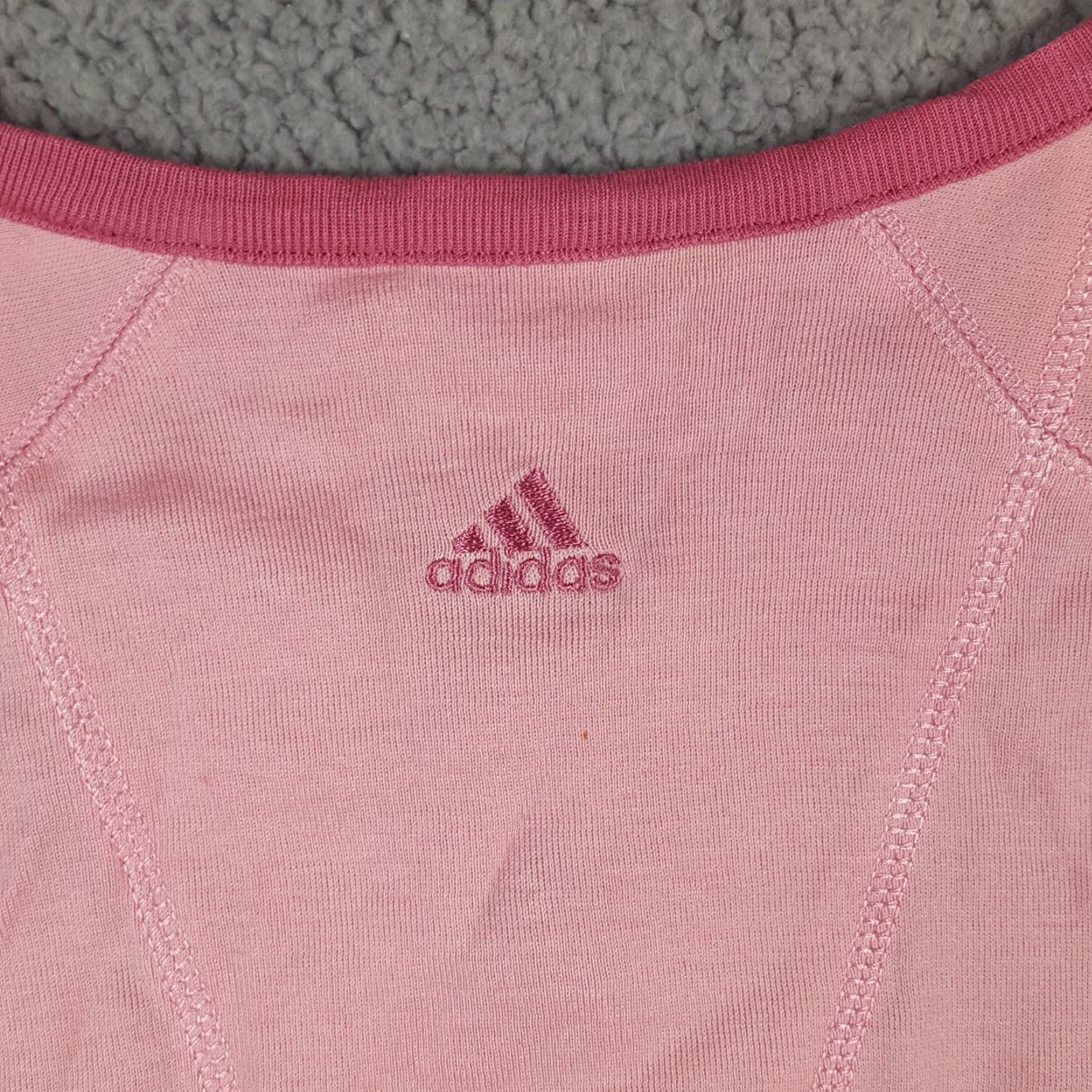 Adidas VINTAGE adidas Women's T-Shirt Casual Short Sleeve L Pink 00s Y2K Retro Pockets Size L / US 10 / IT 46 - 5 Thumbnail