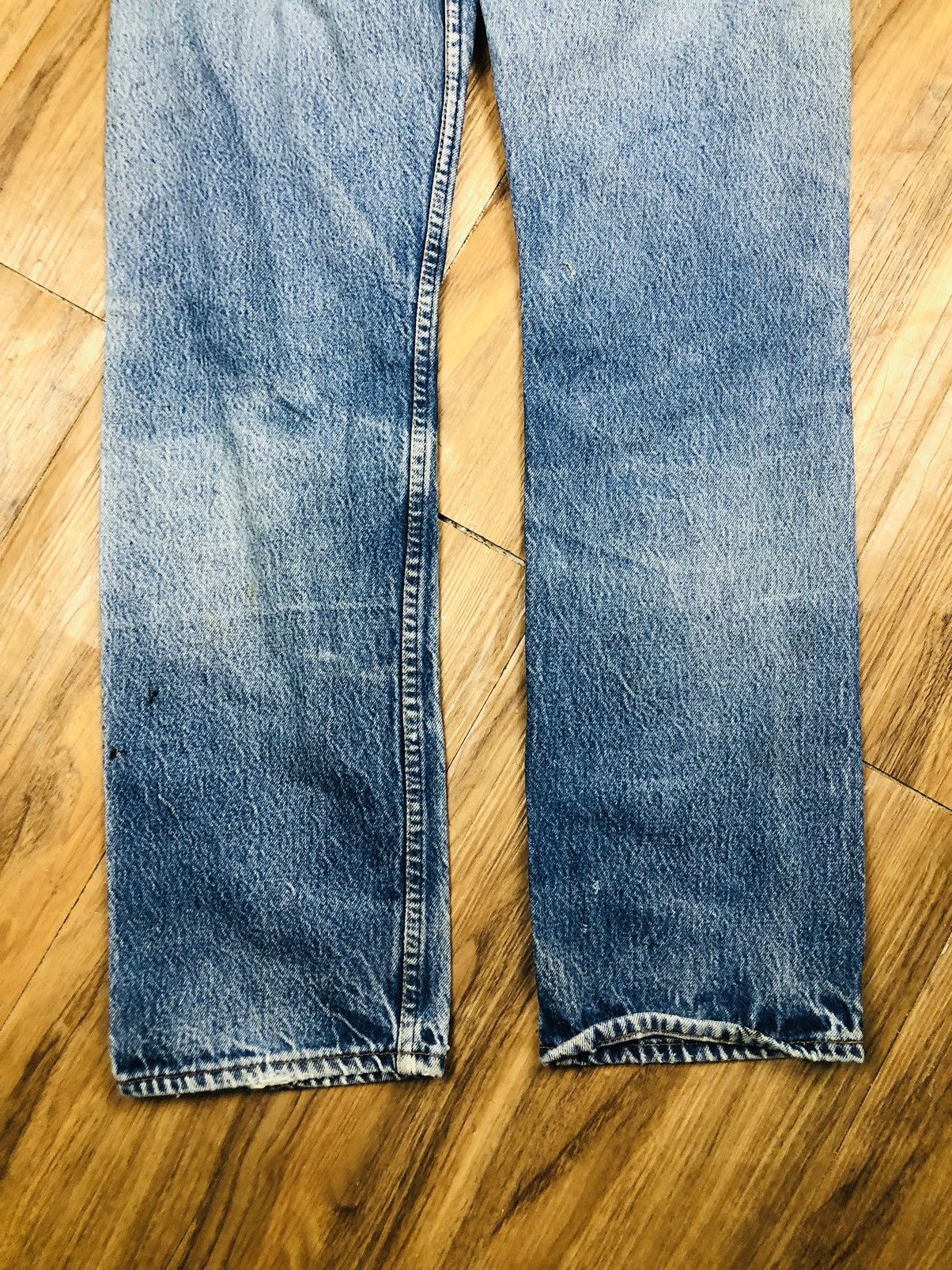 Levi's Levis Distresses Jeans (37) Size US 29 - 16 Thumbnail