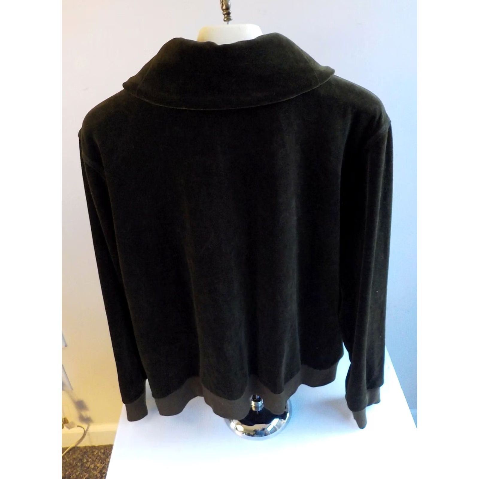 Ralph Lauren LAUREN RALPH LAUREN LS Shawl Collared Button Front Track Jacket Brown XL Men Velour Cotton/Poly Embroidered Chest 2 Pockets Great Condition Size US XL / EU 56 / 4 - 5 Thumbnail