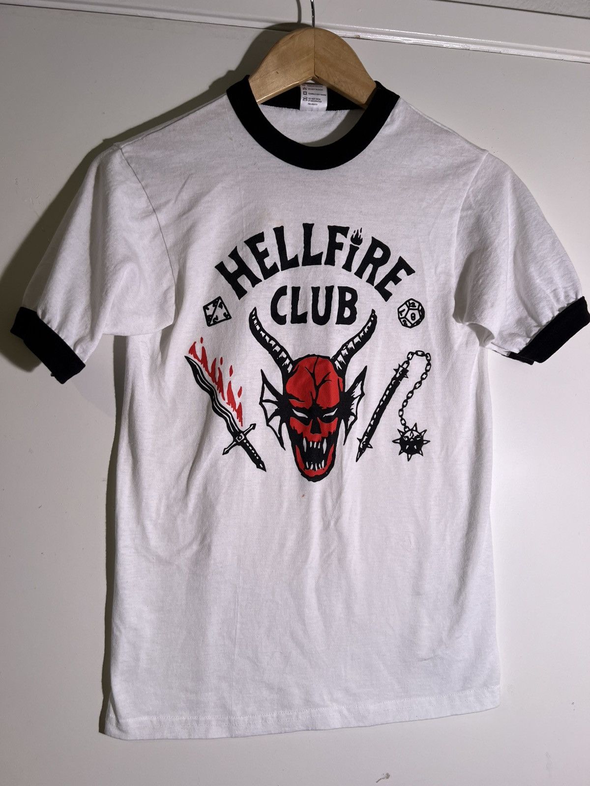 Vintage Late Y2K 2000’s Vintage Stranger Things Hellfire Club Shirt Size US S / EU 44-46 / 1 - 1 Thumbnail