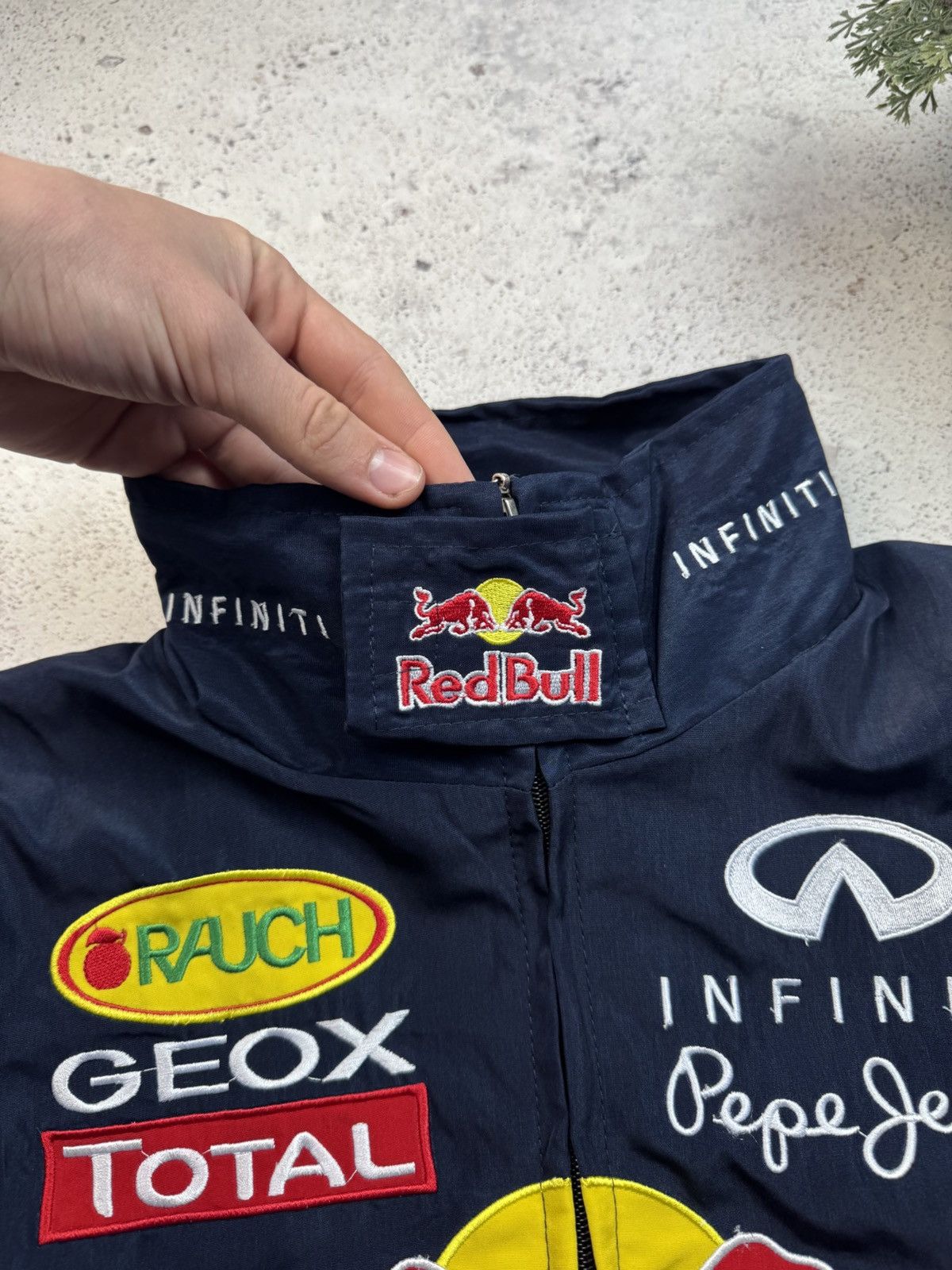 Formula 1 Red Bull Infinity Team Formula 1 F1 Racing Jacket Bomber Size US XL / EU 56 / 4 - 6 Thumbnail