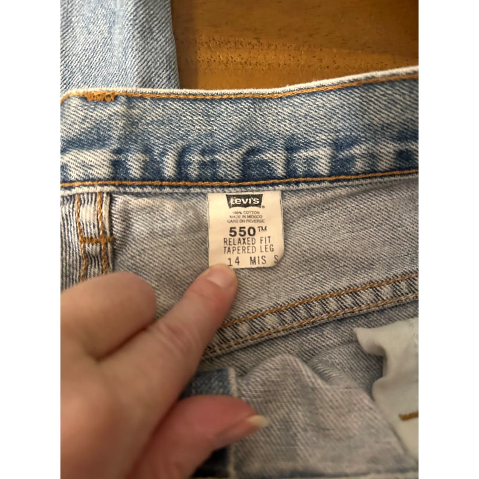 Levi's VINTAGE Levi's 550 Jeans Tapered Leg High Rise Size 14 Womens Blue Denim 100% Cotton Regular Fit Size 36" / US 14 / IT 50 - 7 Thumbnail