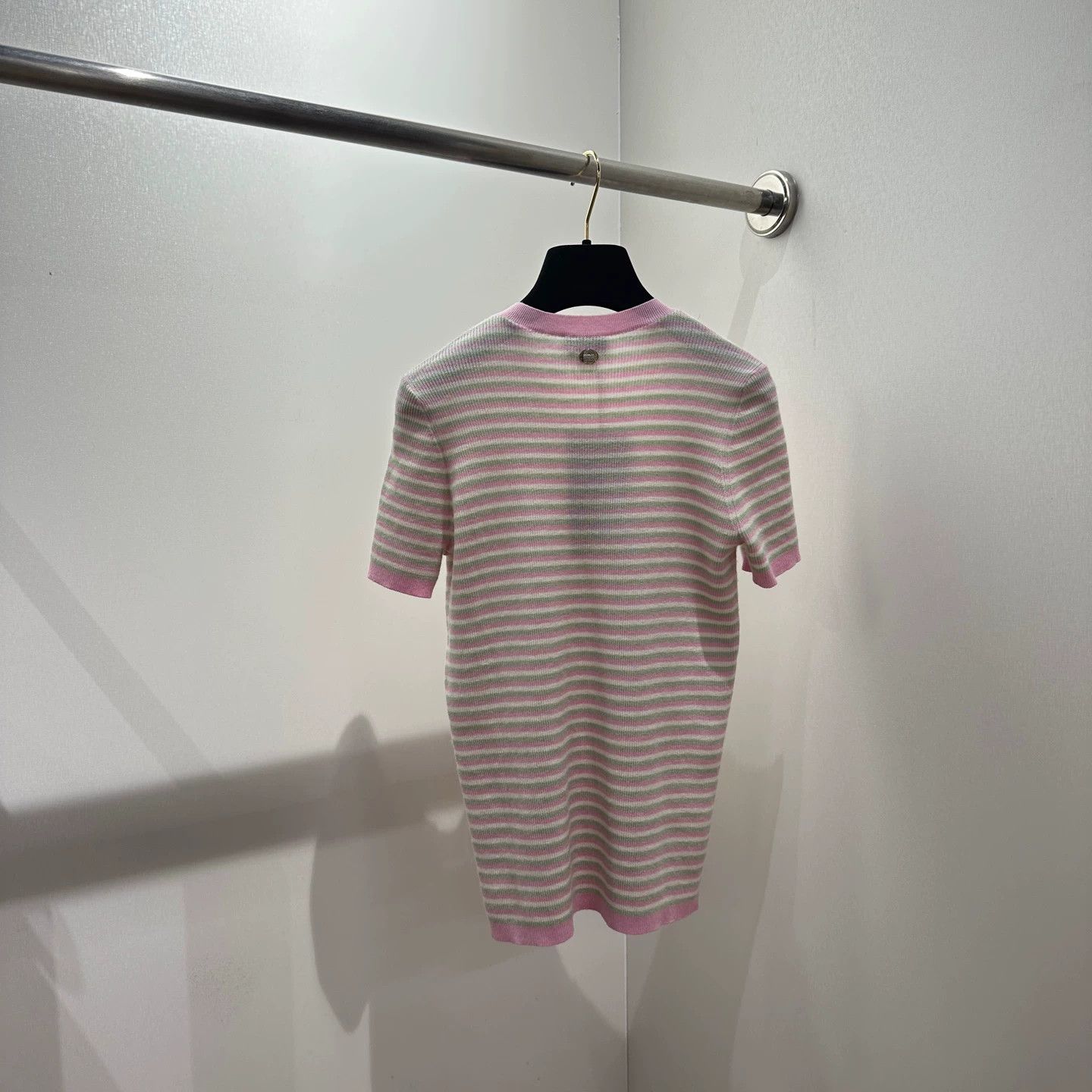 Chanel Chanel apr545 25 Stripe Cashmere Jacquard Short Sleeve 40 Size M / US 6-8 / IT 42-44 - 2 Thumbnail