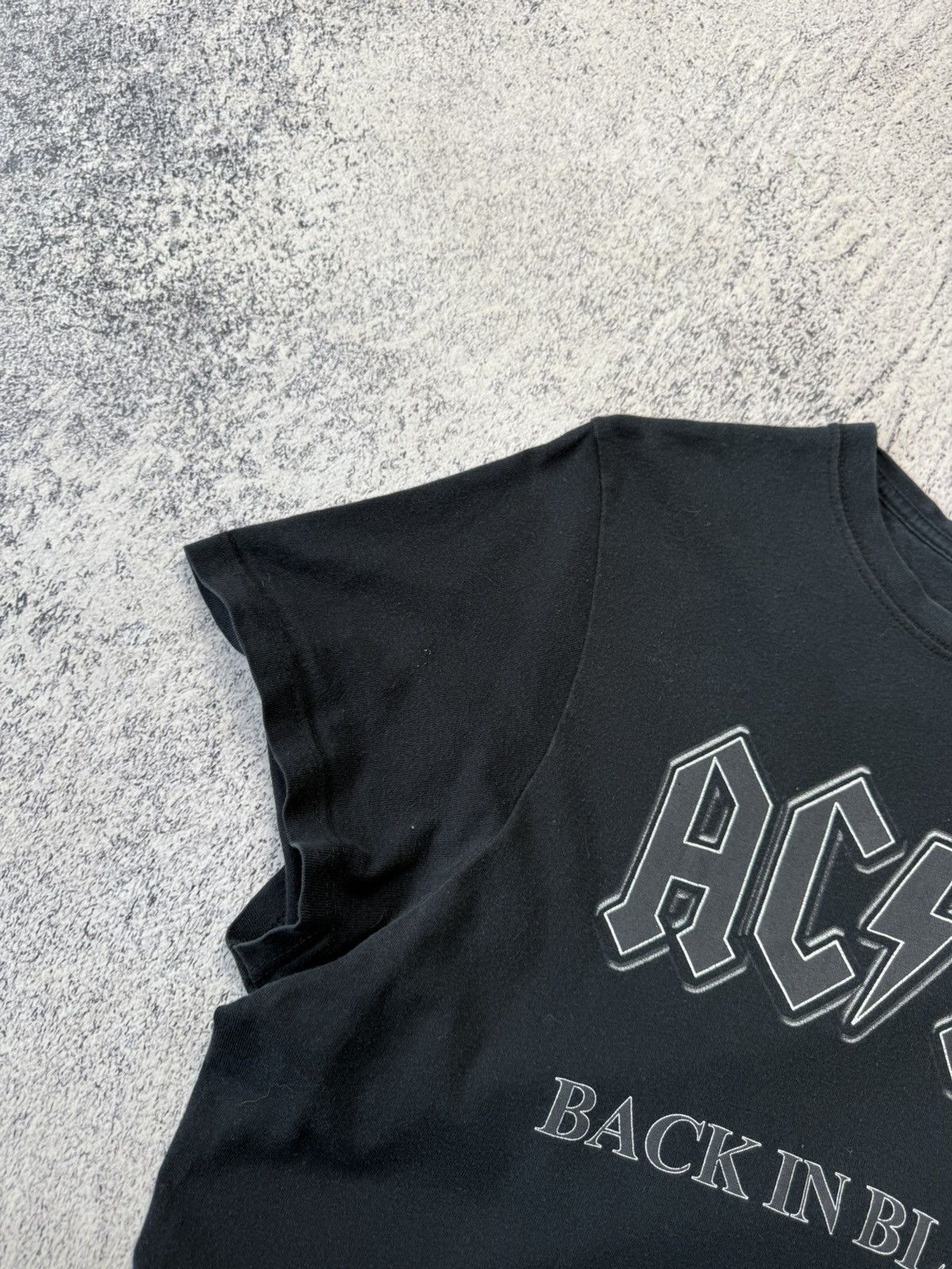 AC/DC Vintage AC/DC Back in Black 2004 T-shirts tour tee Size US L / EU 52-54 / 3 - 11 Thumbnail