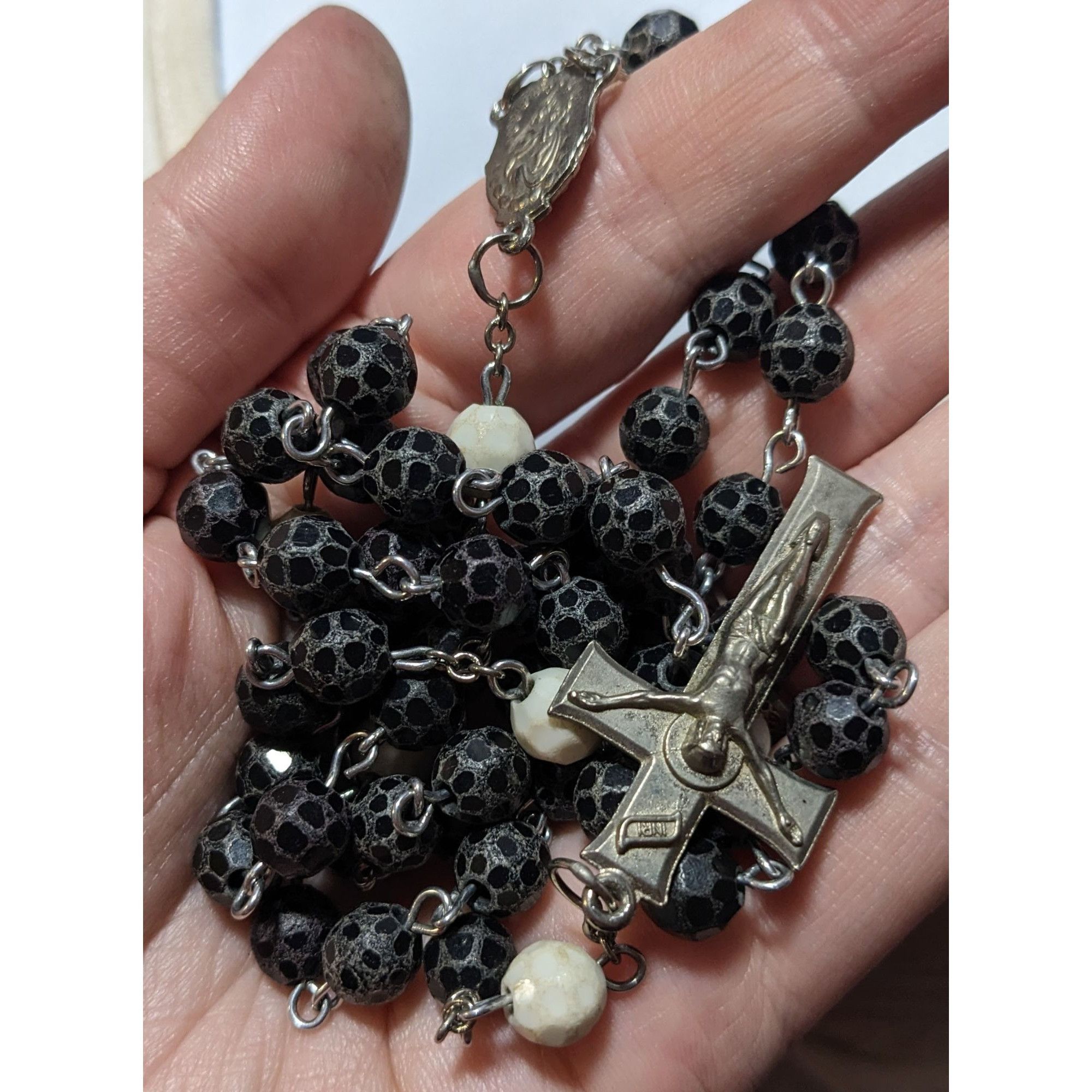 Other Vintage Black White And Silver Tone Textured Beaded Rosary N Size ONE SIZE - 12 Thumbnail