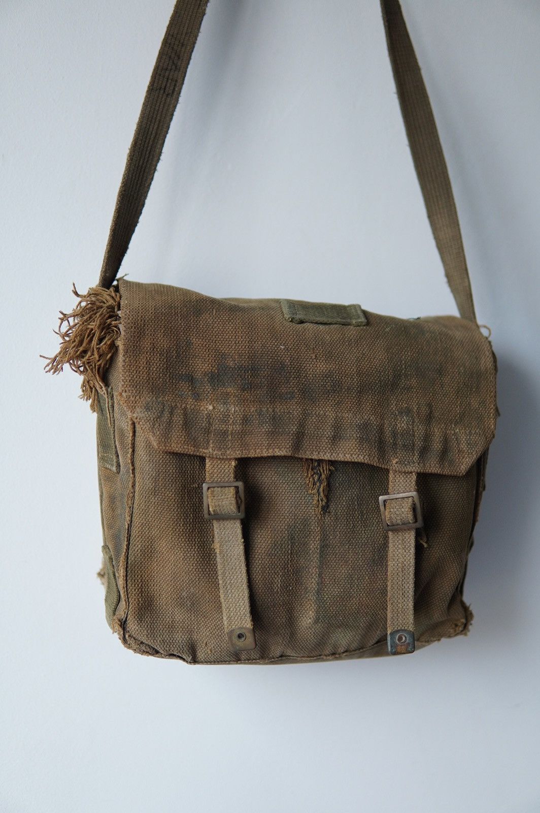 Vintage WWII Painted Canvas Shoulders Bag Size ONE SIZE - 5 Thumbnail