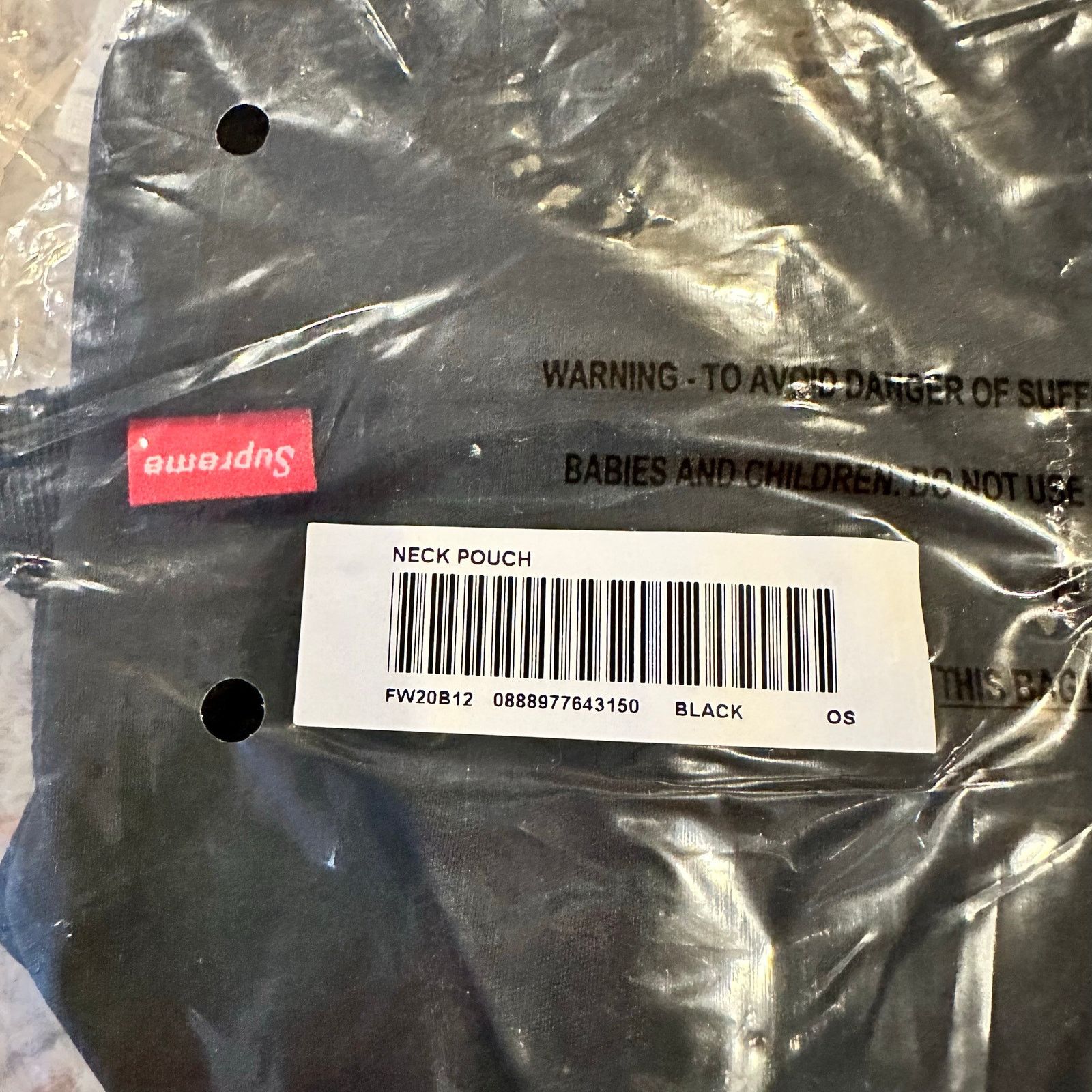 Supreme Supreme Neck Pouch Side Bag Black Summer Shoulder Small NEW Size ONE SIZE - 7 Thumbnail