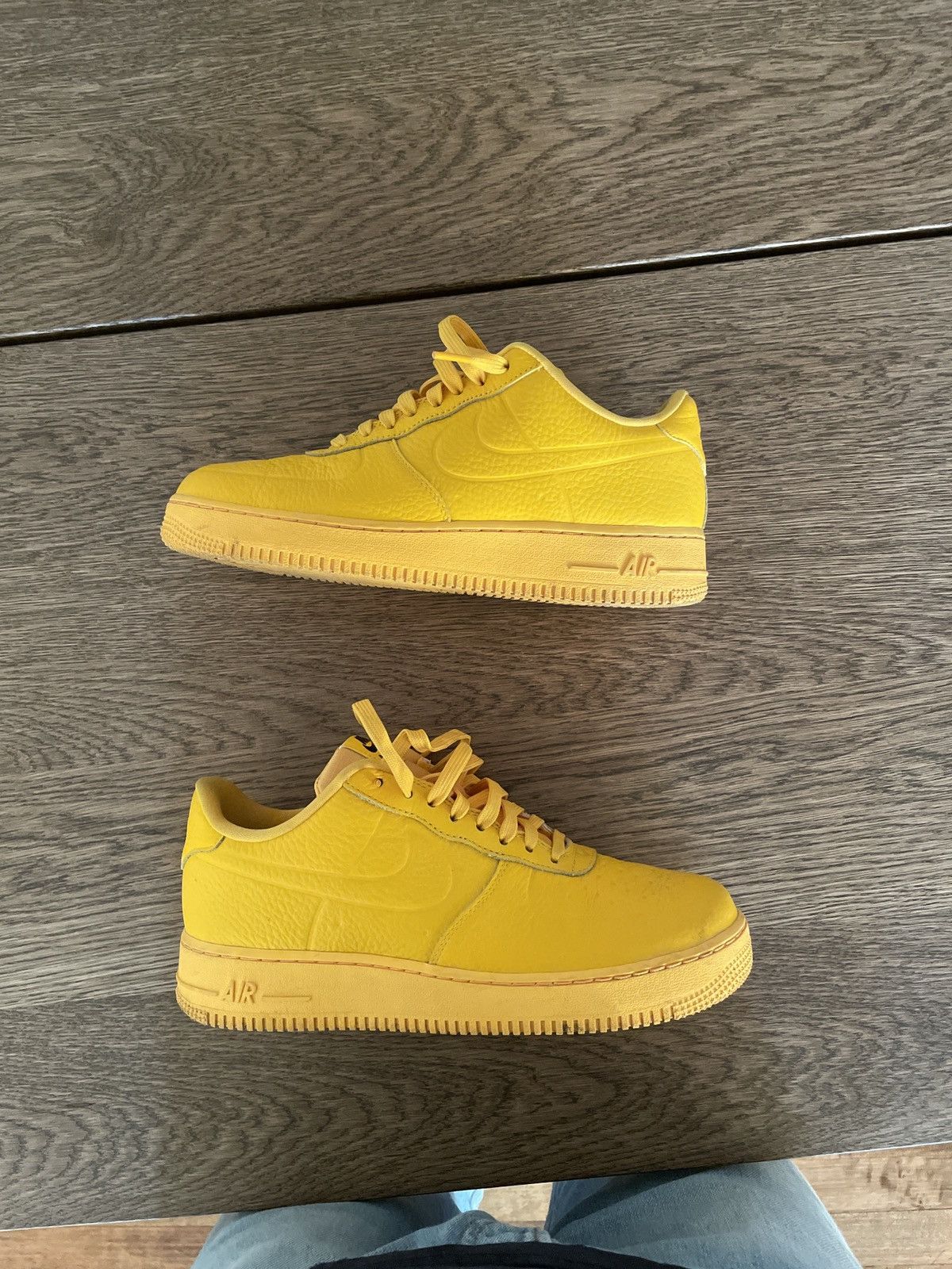 Nike Yellow Air Force 1 '07 Sneakers Size US 8.5 / EU 41-42 - 1 Thumbnail