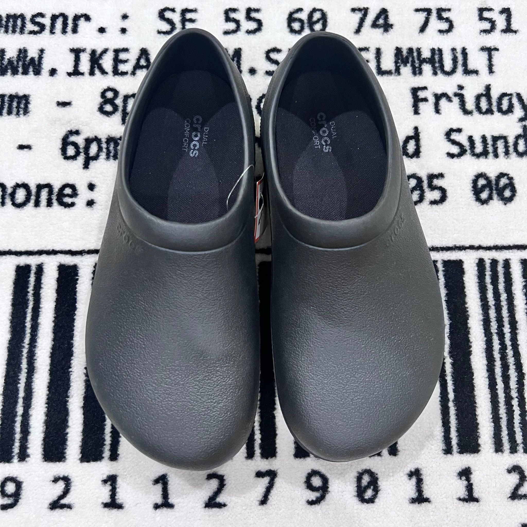 Crocs Crocs On The Clock Work Slip-On Dual Comfort Anti Slip Clog Size US 9 / EU 42 - 2 Thumbnail
