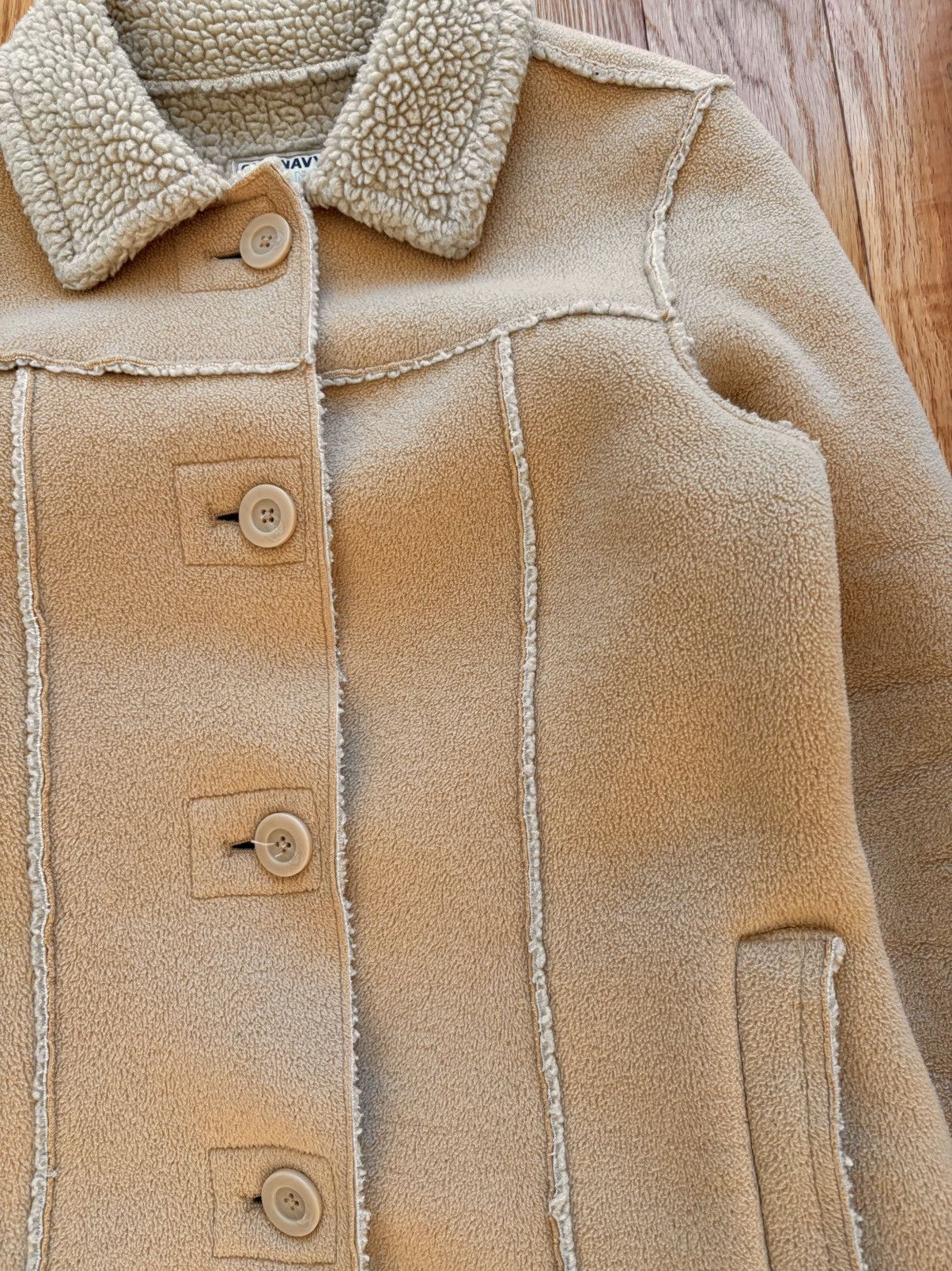 Old Navy Old Navy Vintage Y2K Faux Sherpa Tan Shearling Jacket M Size M / US 6-8 / IT 42-44 - 6 Thumbnail
