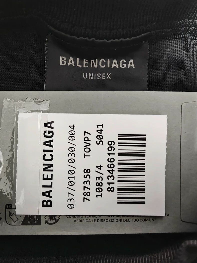 Balenciaga Balenciaga SS24 Antwerp Palace Logo Print Made Old Round Ne Size US XL / EU 56 / 4 - 4 Thumbnail
