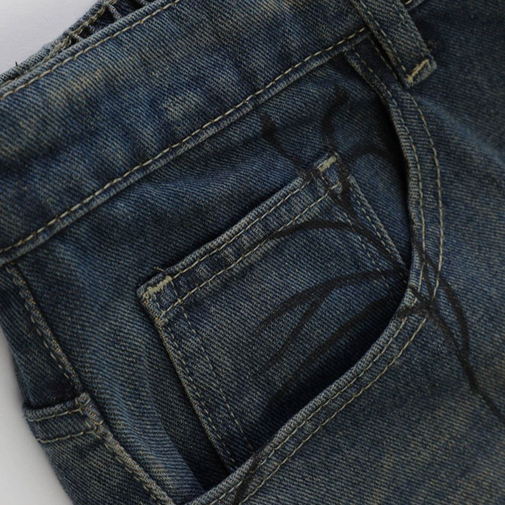 Vintage Men's loose washed distressed spider print denim shorts Size US 32 / EU 48 - 3 Thumbnail