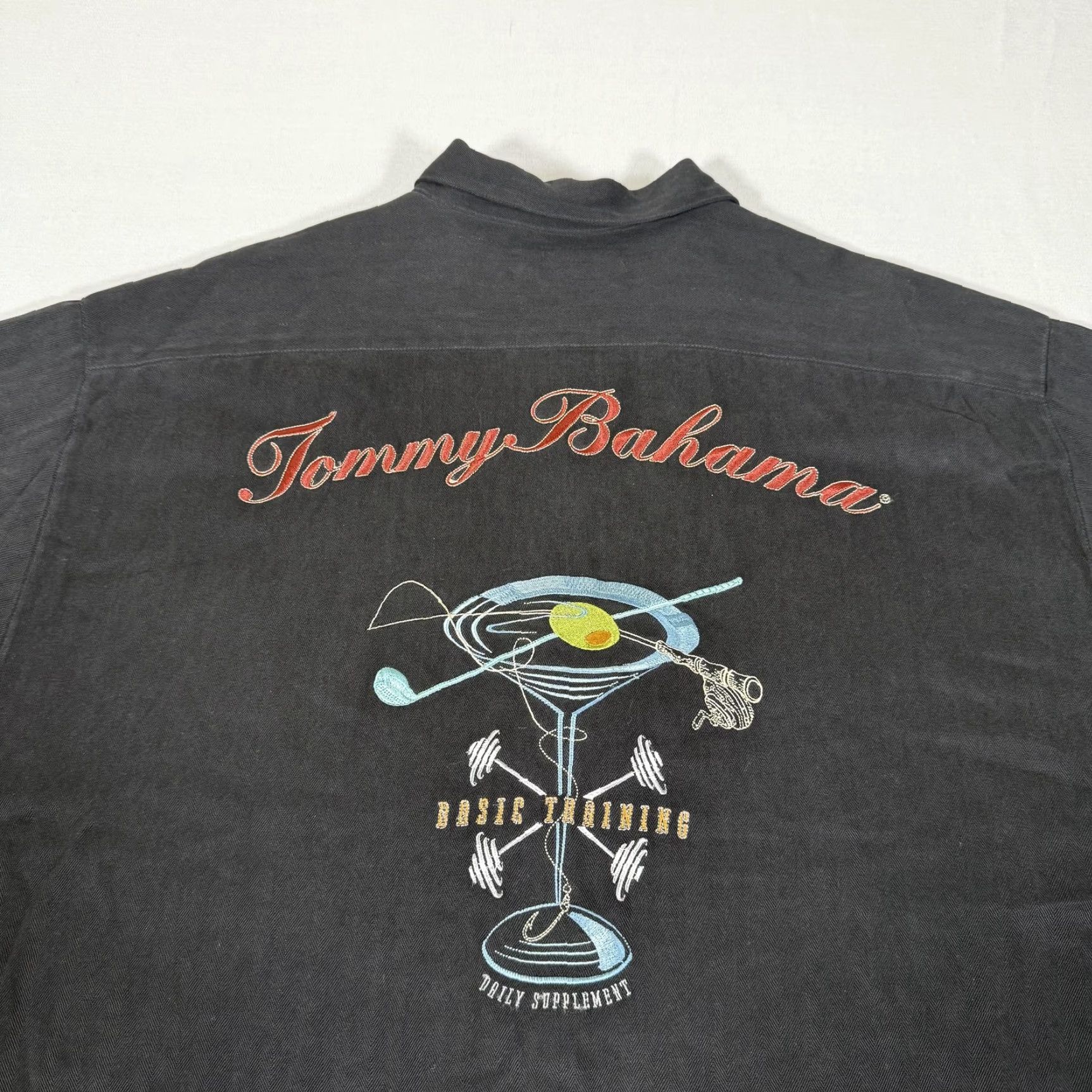 Tommy Bahama Tommy Bahama Shirt Mens Large Black Silk Camp Martini Drink Cocktail Embroidered Size US L / EU 52-54 / 3 - 2 Thumbnail