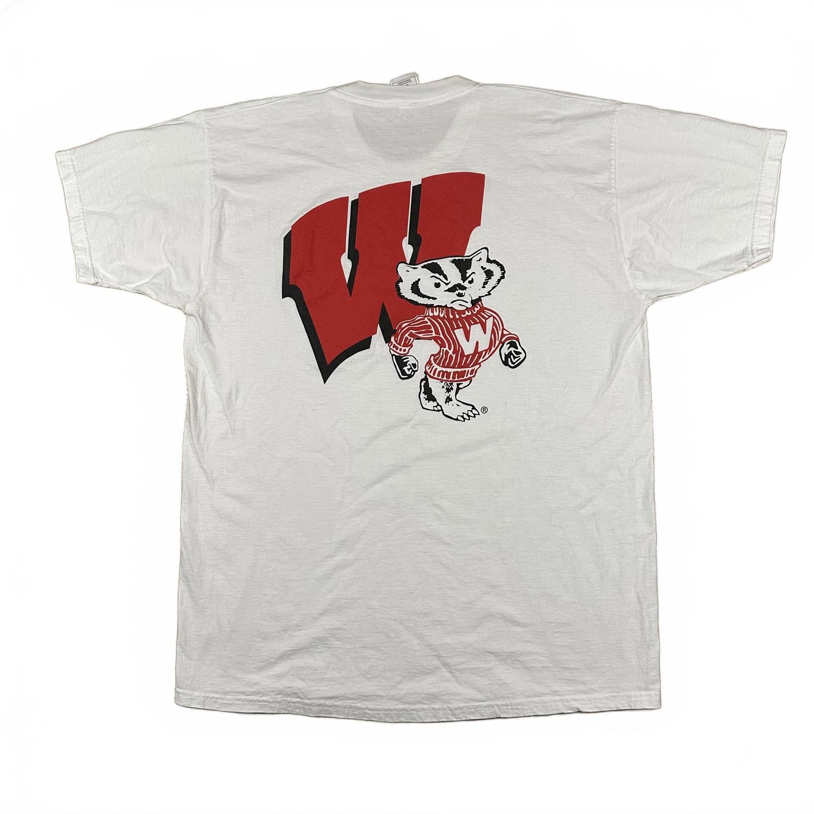 Fruit Of The Loom Fruit of the Loom Mens T-Shirt Large White Wisconsin Badgers Size US XL / EU 56 / 4 - 1 Thumbnail