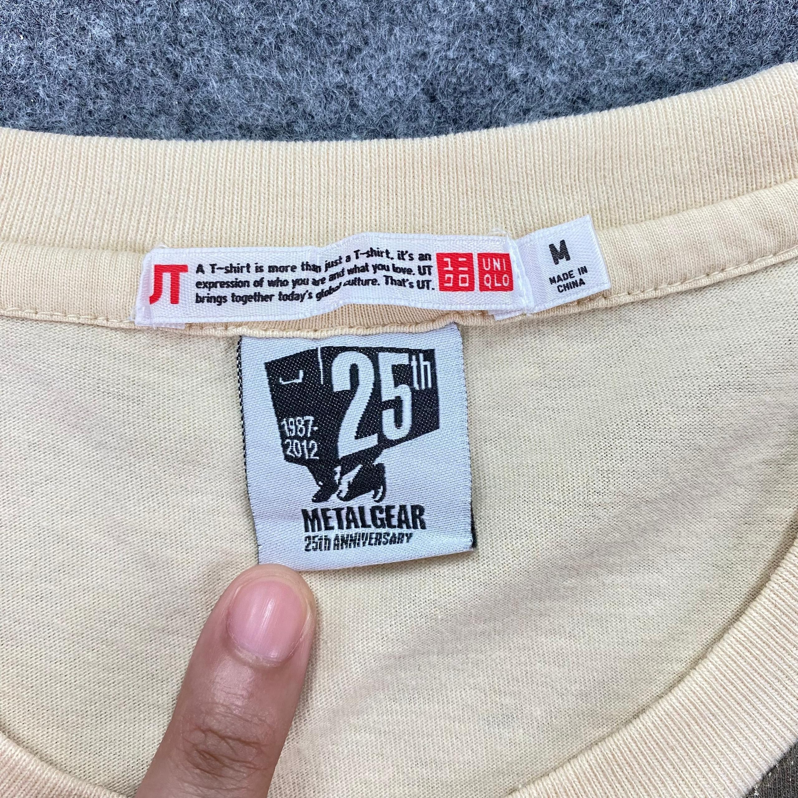 Uniqlo Vintage Solid Snake Movie 25th Mega Gear GamingTshirt Size US M / EU 48-50 / 2 - 10 Thumbnail