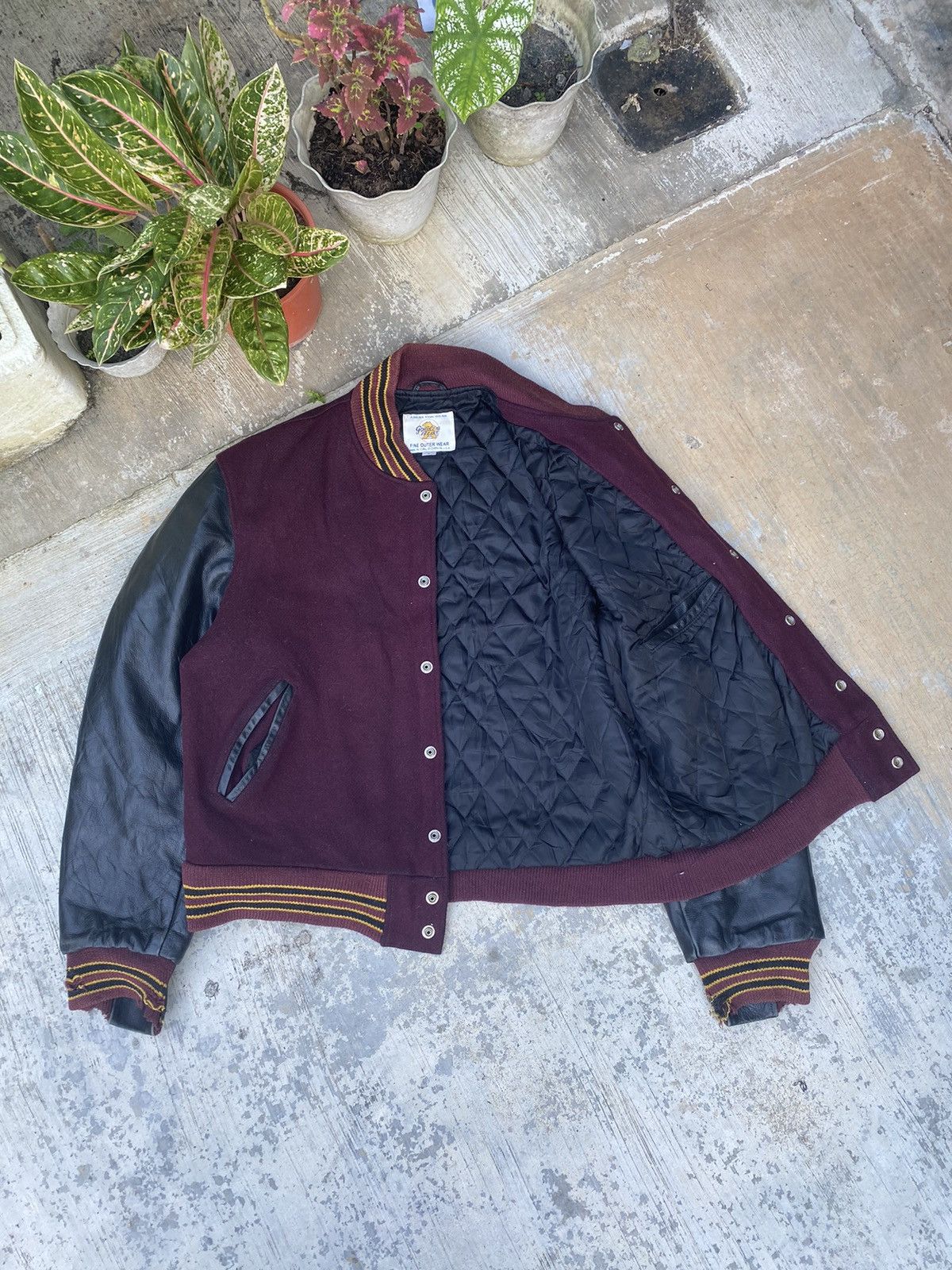 Golden Bear AW Distressed Golden Bear Sleeve Leather Varsity Size US L / EU 52-54 / 3 - 6 Thumbnail