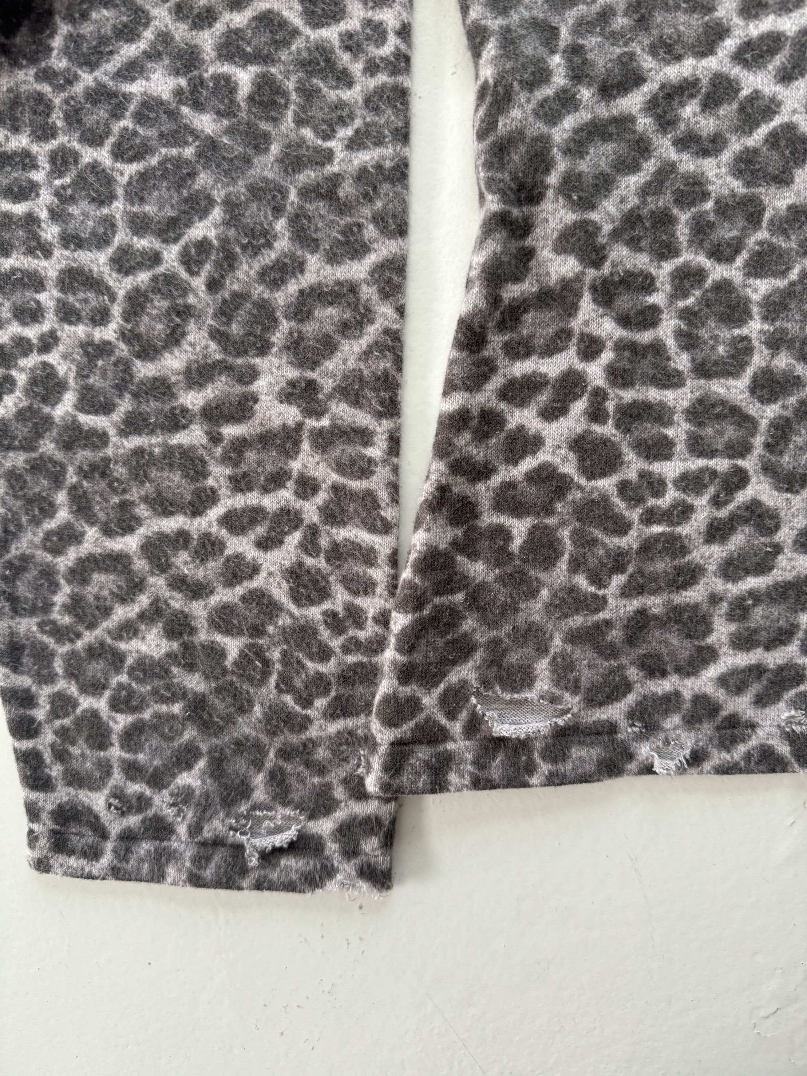 Balenciaga Balenciaga leopard top RARE size XXL Size US XXL / EU 58 / 5 - 5 Thumbnail