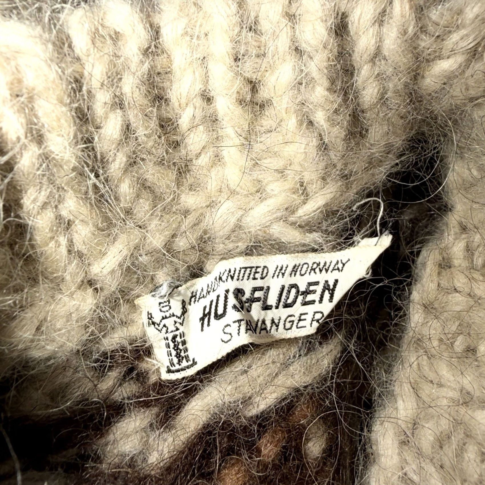 Vintage VINTAGE Husfliden Norway Sweater Mens Small Beige Brown Wool Nordic Knit Pullover Mock Neck 80s Wool Hand Wash Only Mens Regular Brown Size US S / EU 44-46 / 1 - 4 Thumbnail
