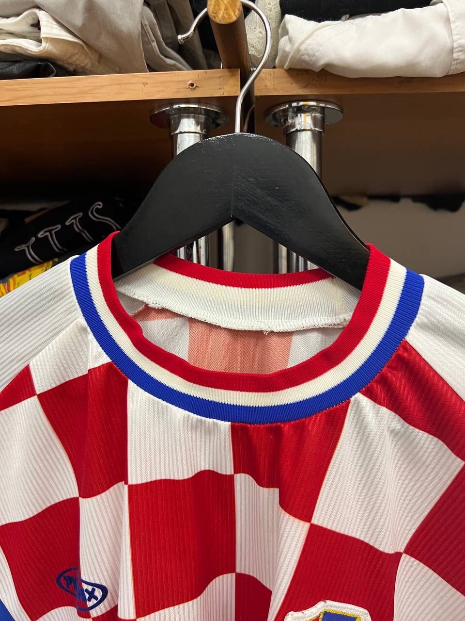 Other 1990s Croatia Reprint Soccer Jersey size XL Size US XL / EU 56 / 4 - 6 Thumbnail