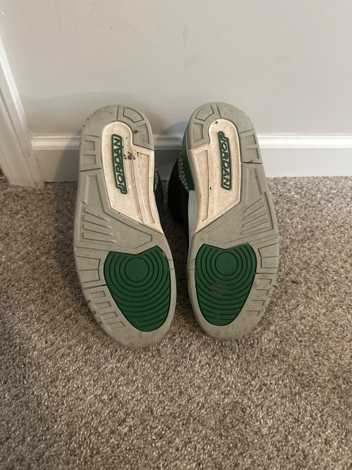 Jordan Brand × Nike Air Jordan Pine Green 3 Size US 8.5 / EU 41-42 - 4 Thumbnail