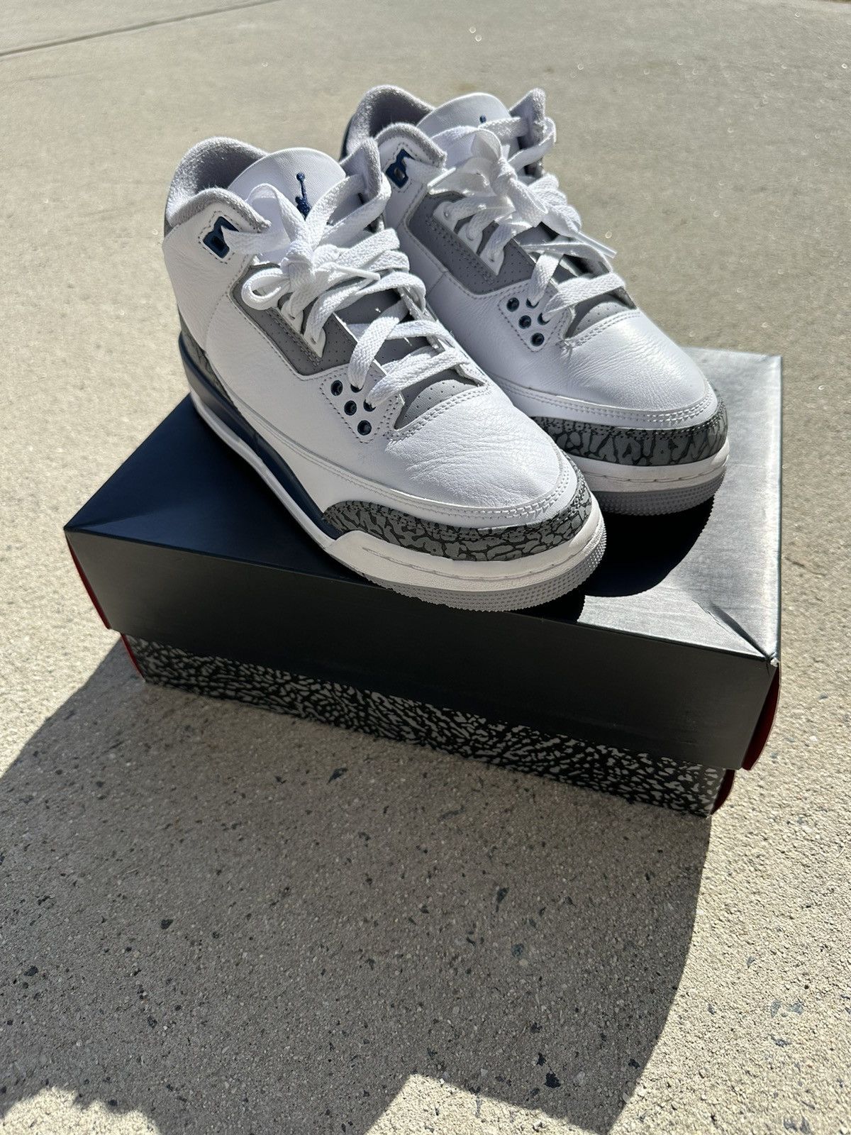 Jordan Brand Jordan 3 midnight navy Size US 7 / EU 40 - 1 Thumbnail