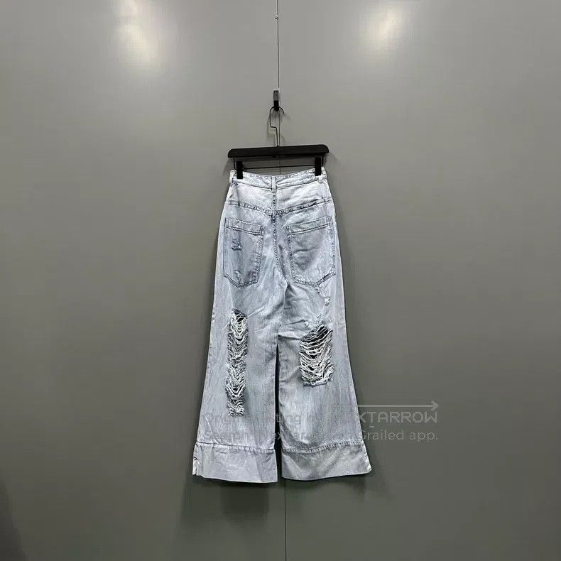 Givenchy Givenchy Size24 SS22 Washed Ripped Mid Rise Denim Jeans Size US 30 / EU 46 - 2 Thumbnail