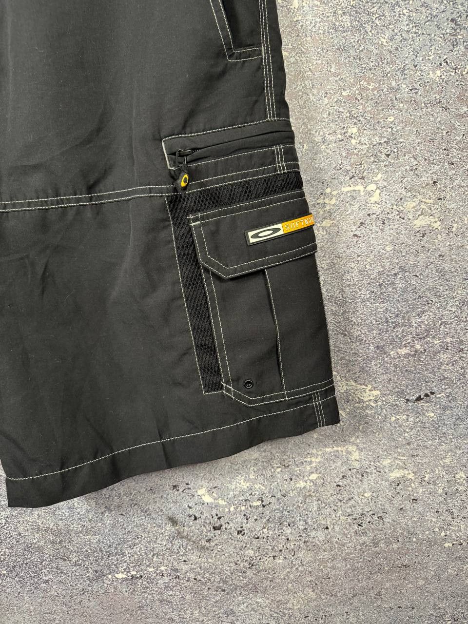 Oakley Vintage Oakley Software Nylon Cargo Shorts 32 Size Size US 32 / EU 48 - 4 Thumbnail
