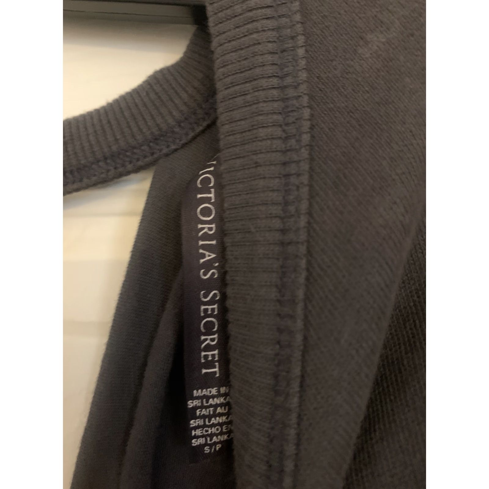 Victoria's Secret VICTORIA'S SECRET Sweater Dress Shirt Long Sleeve Knit Cotton Blend Knee Length Gray S Women Fall Regular Vintage? Size S / US 4 / IT 40 - 3 Thumbnail