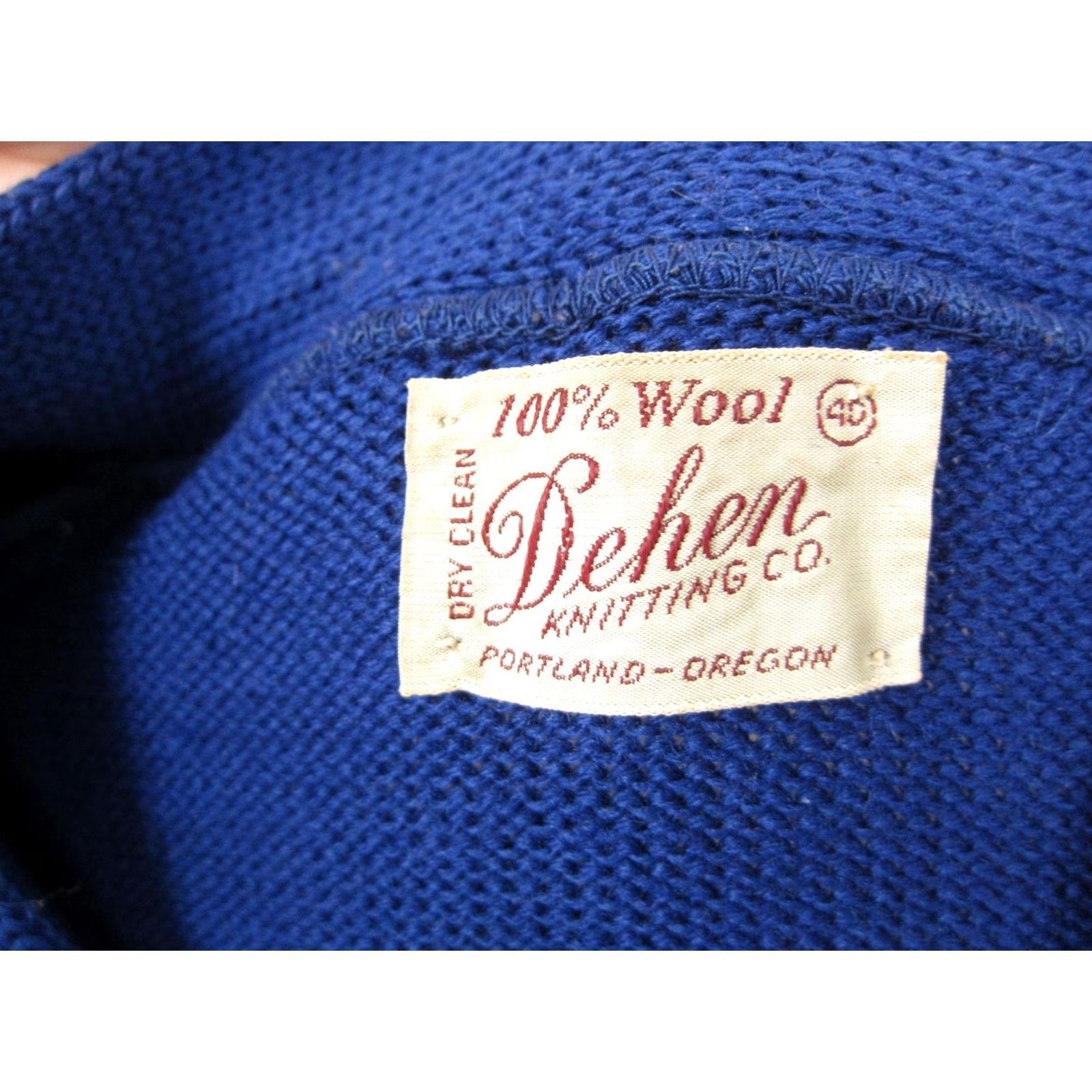 Vintage VINTAGE Dehen Mens Cardigan Sweater Wool 40 Blue Logo Button Knit 80s 90s Casual Mens Size US L / EU 52-54 / 3 - 4 Thumbnail
