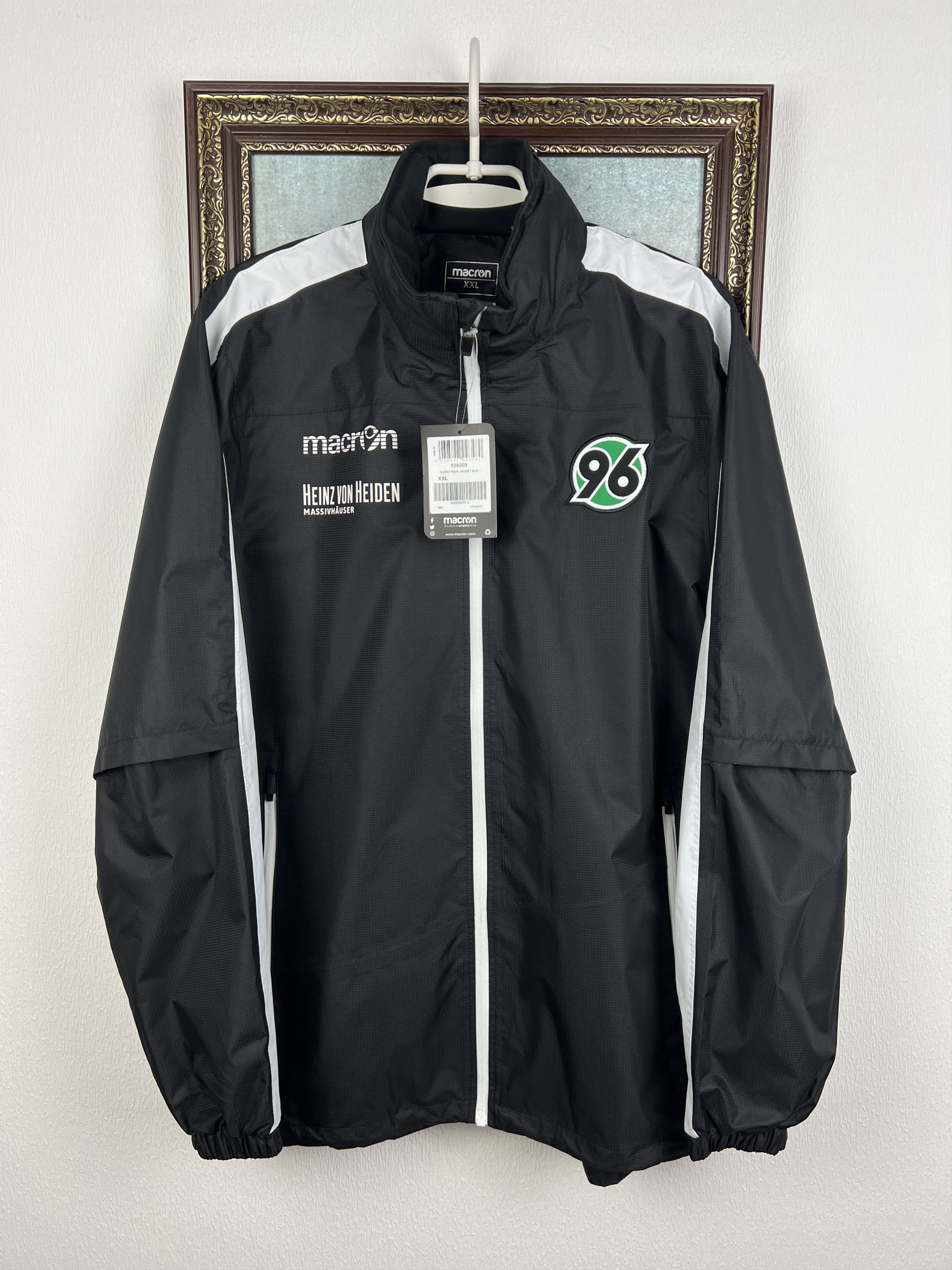Macron Hannover 96 Football Rain Jacket Hooded Windbreaker TrackTop Size US XXL / EU 58 / 5 - 1 Thumbnail