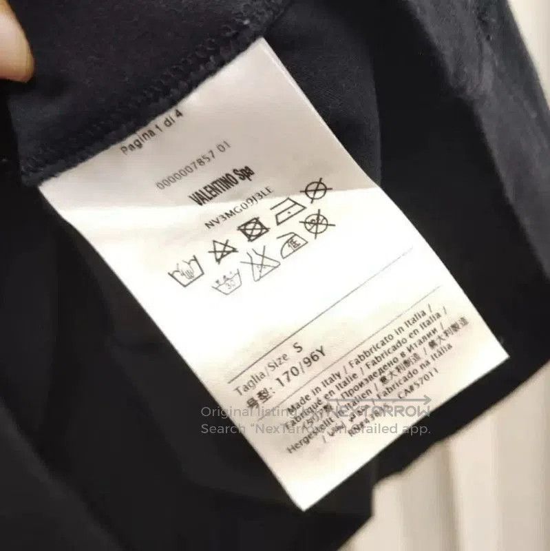 Valentino Valentino Navy Printed Short Sleeve T-Shirt . Size US S / EU 44-46 / 1 - 4 Thumbnail